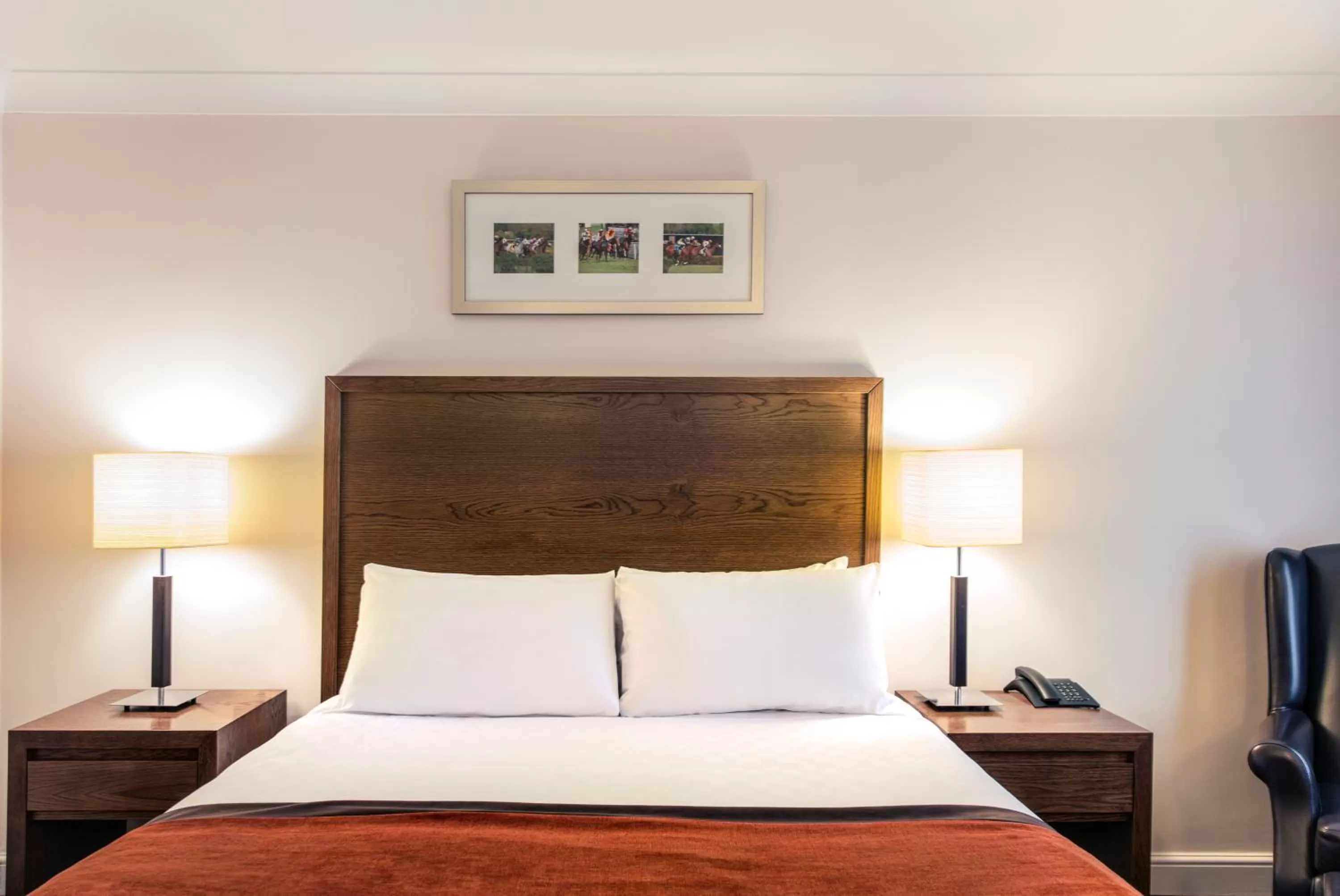 Bed in Mercure Haydock Hotel