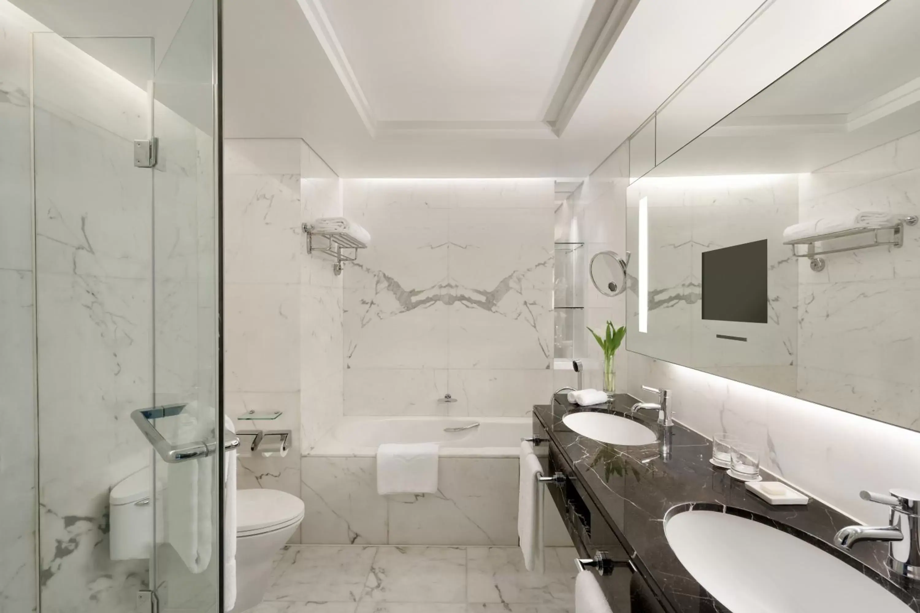 Shower, Bathroom in Shangri-La Beijing