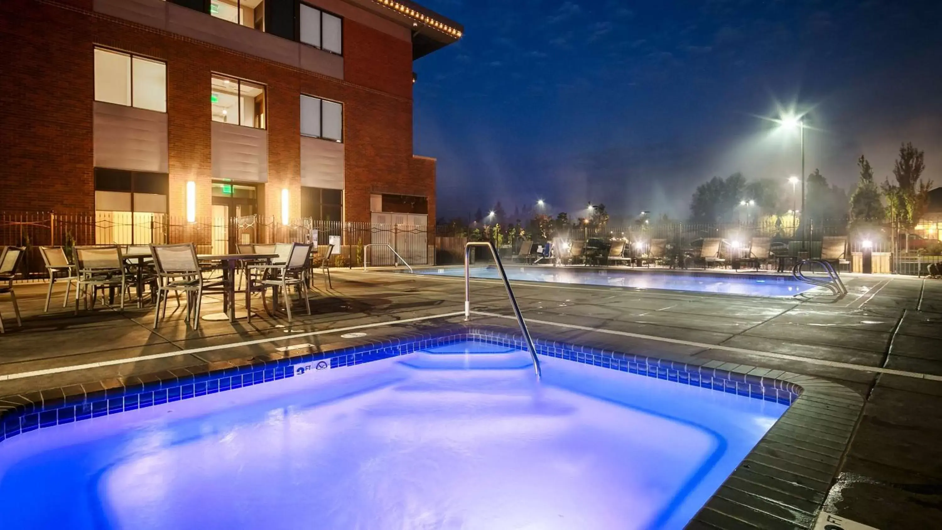 On site, Swimming Pool in Best Western Premier Boulder Falls Inn