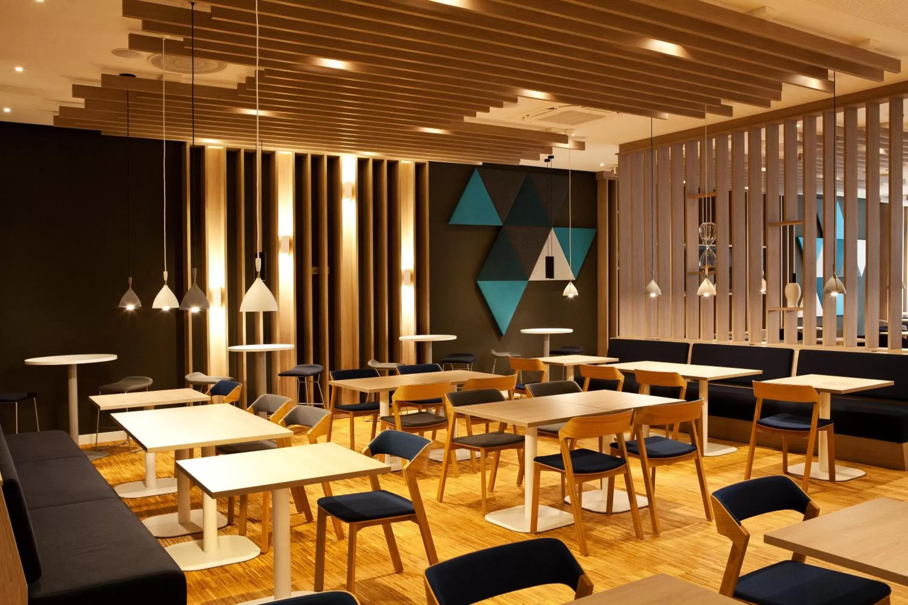 Restaurant/places to eat in Holiday Inn Express - Göppingen, an IHG Hotel