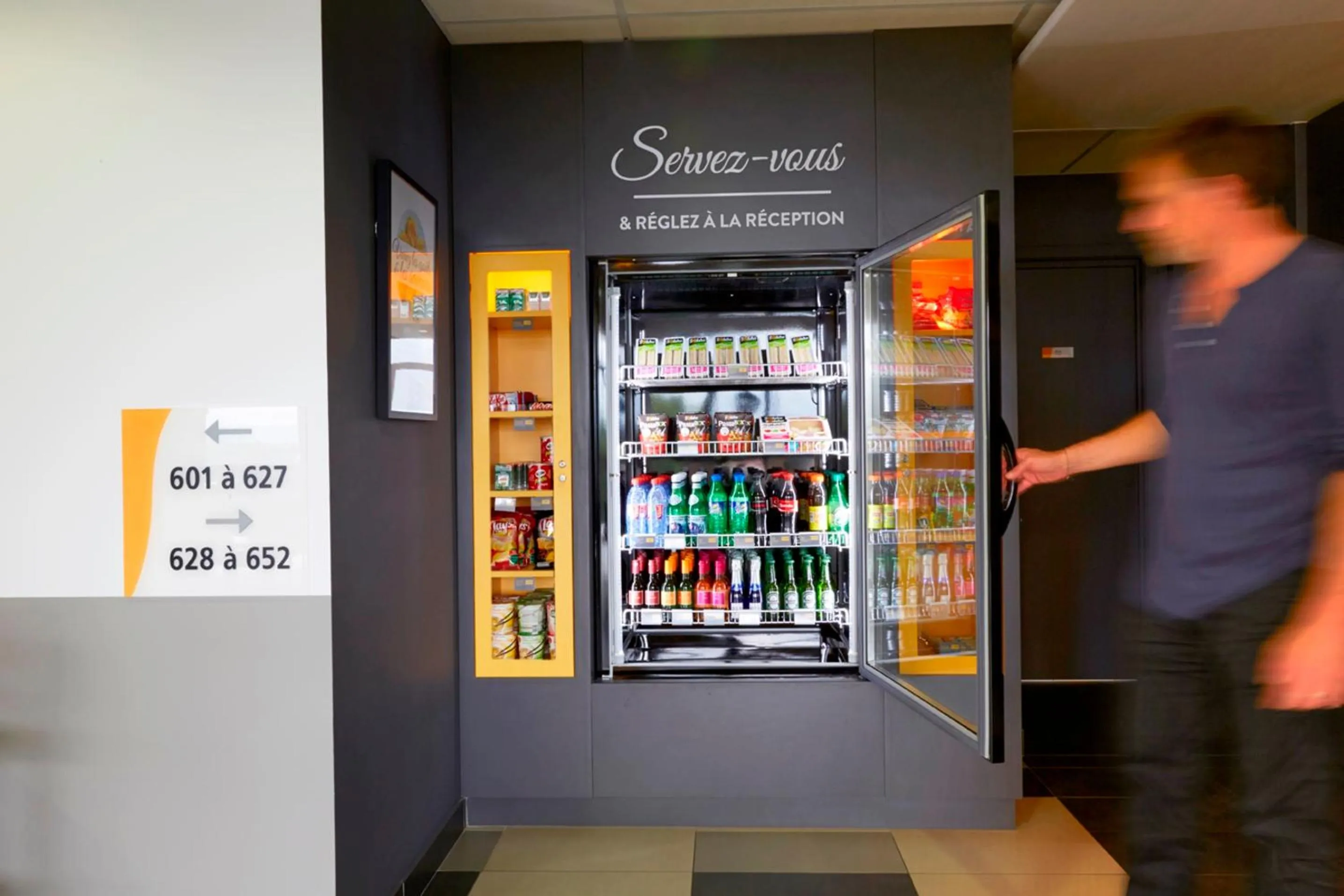 Restaurant/places to eat in Première Classe Thionville