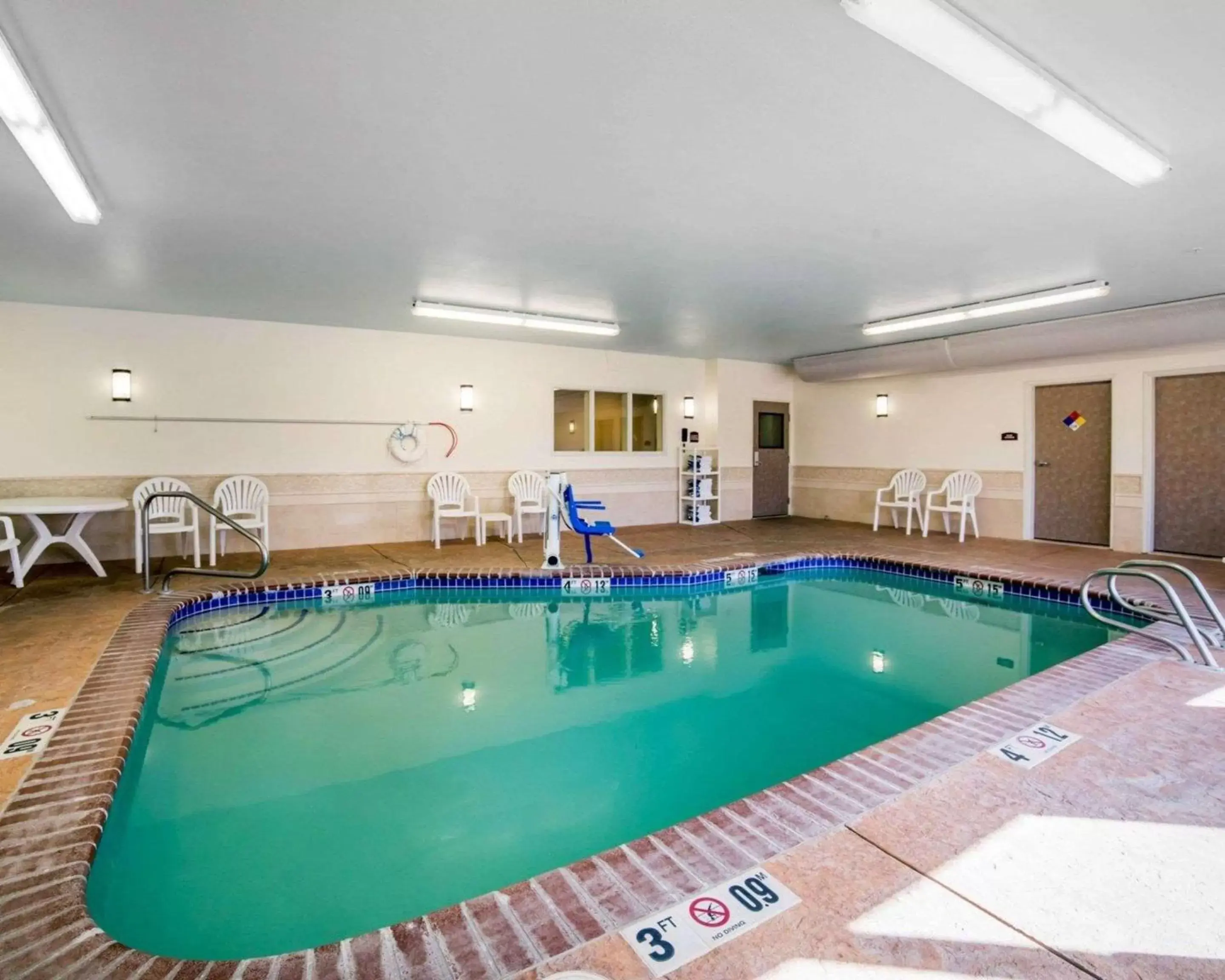 On site, Swimming Pool in Comfort Suites Fernley