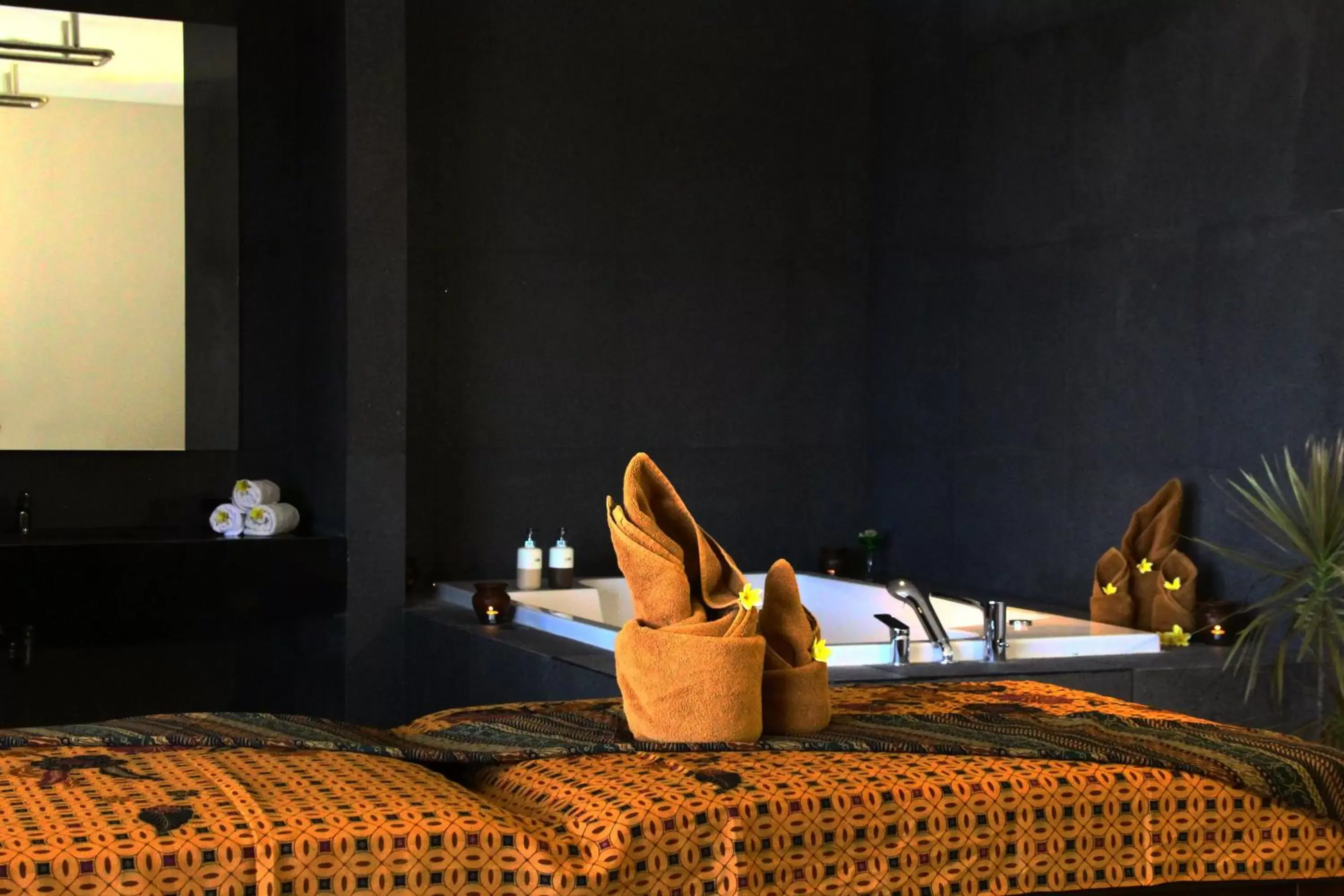 Spa and wellness centre/facilities, Bed in The Luxton Cirebon Hotel and Convention Spa and wellness centre/facilities, Bed in The Luxton Cirebon Hotel and Convention