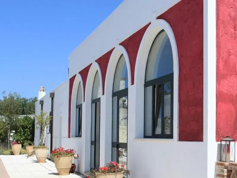 Facade/entrance, Property Building in Hotel Giardino Giamperduto