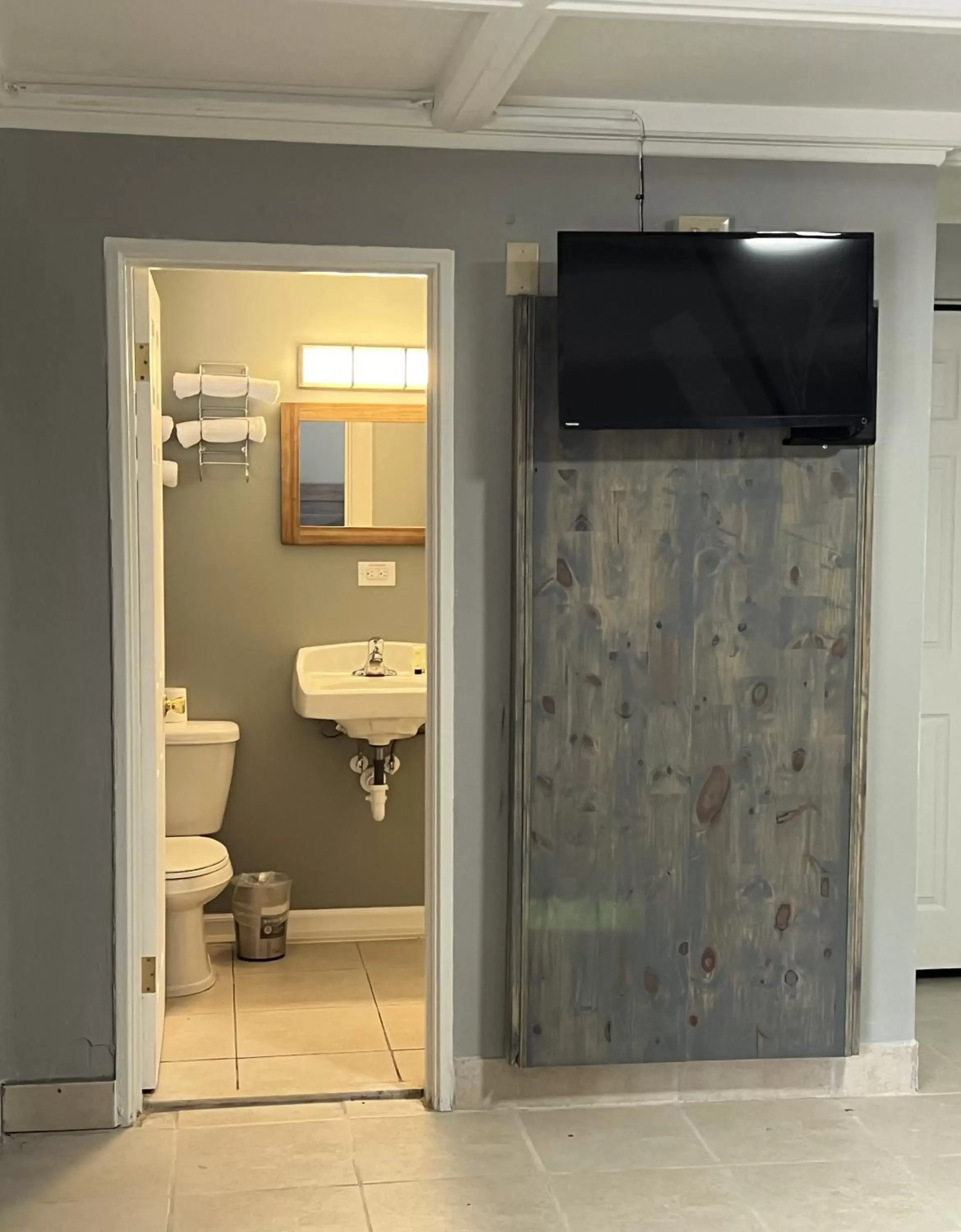 Bathroom in BlueGem Motel