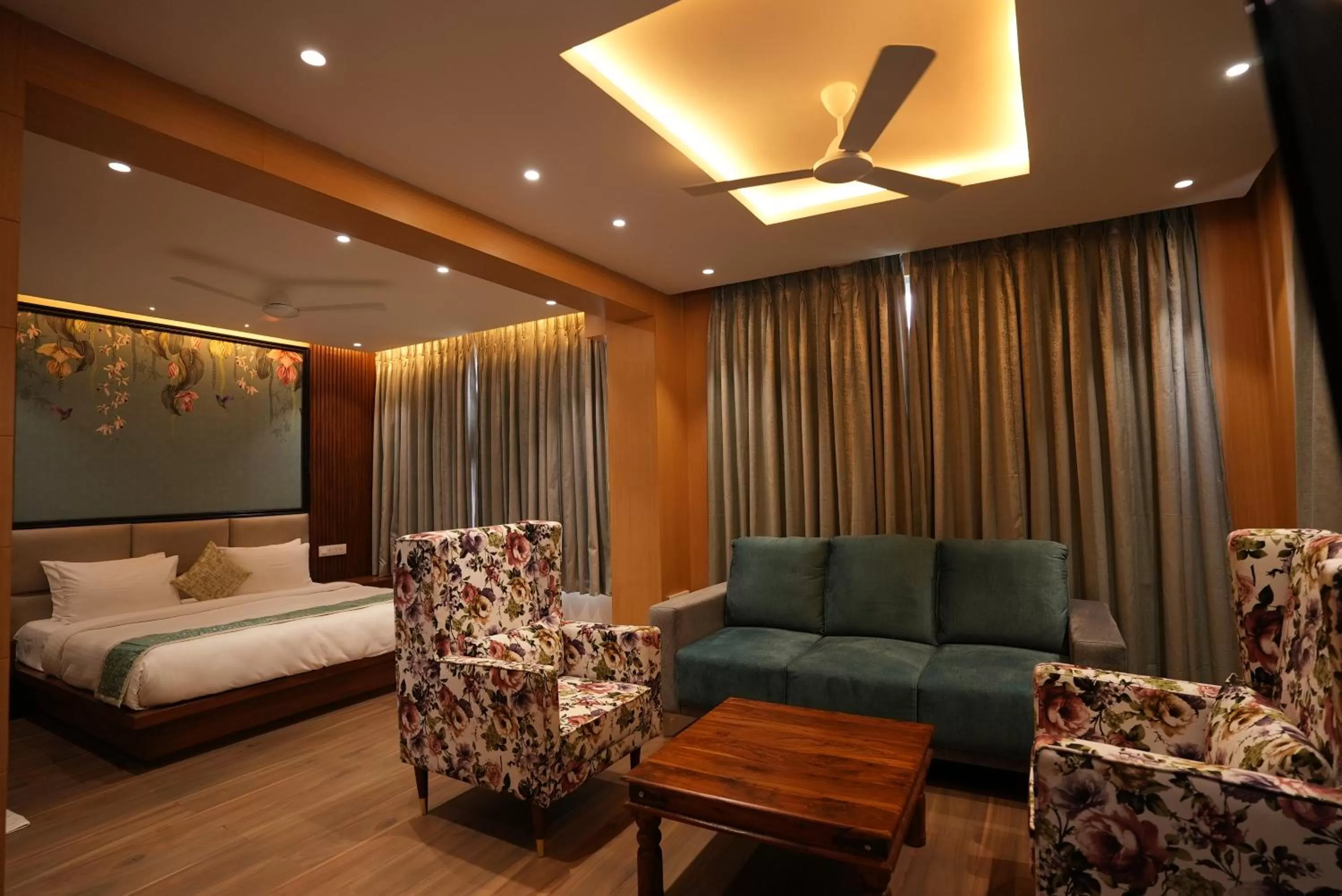 Bed in Eden Park Boutique Hotel