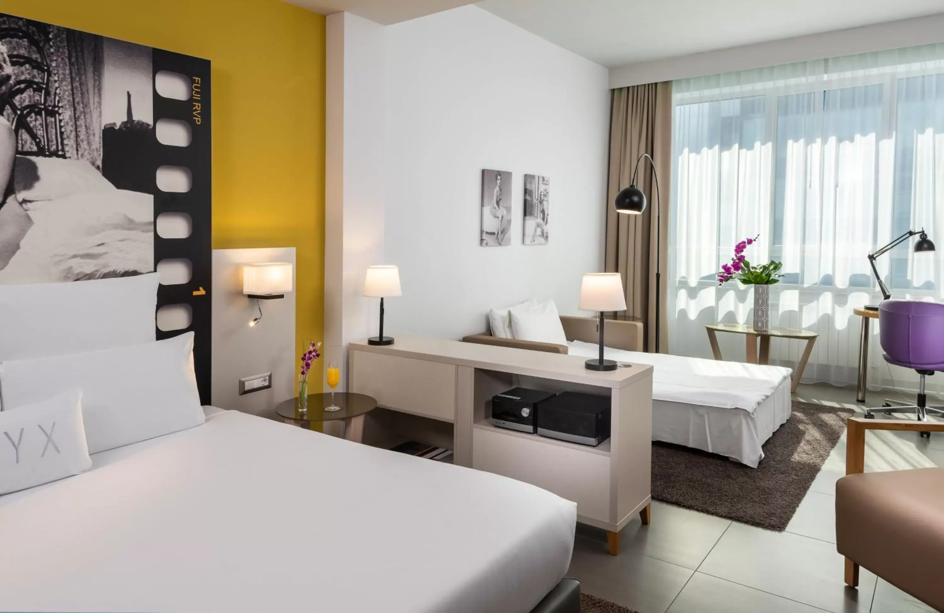 Business facilities, Bed in NYX Hotel Milan by Leonardo Hotels