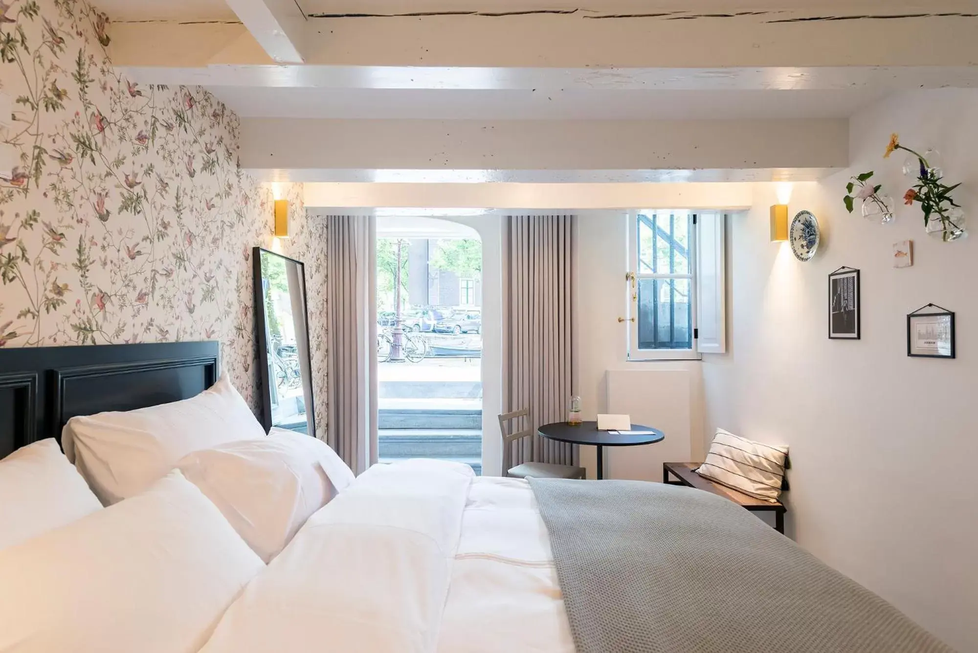 Bed in Milkhouse Luxury Stay Amsterdam