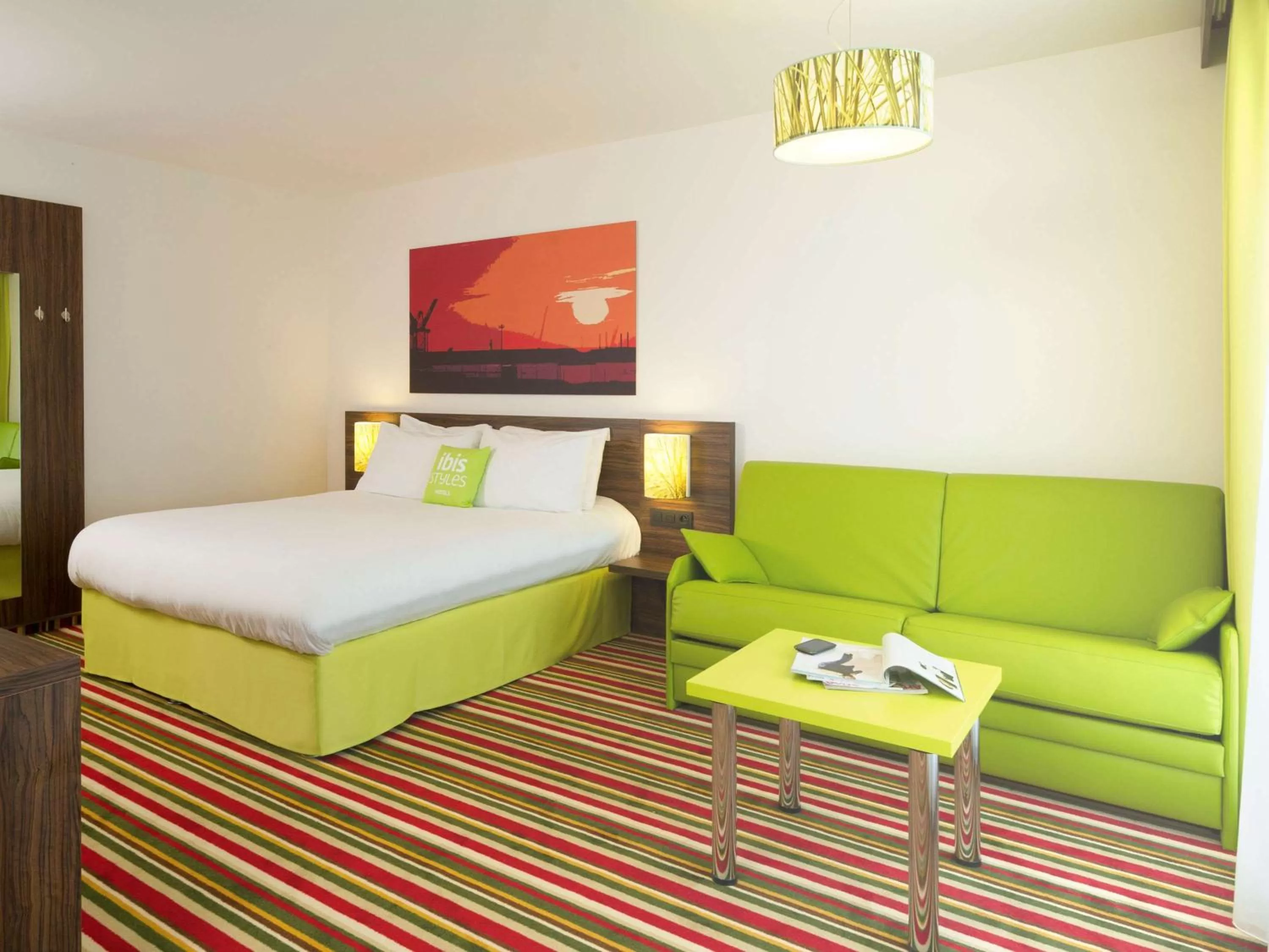 Photo of the whole room, Bed in ibis Styles Zeebrugge