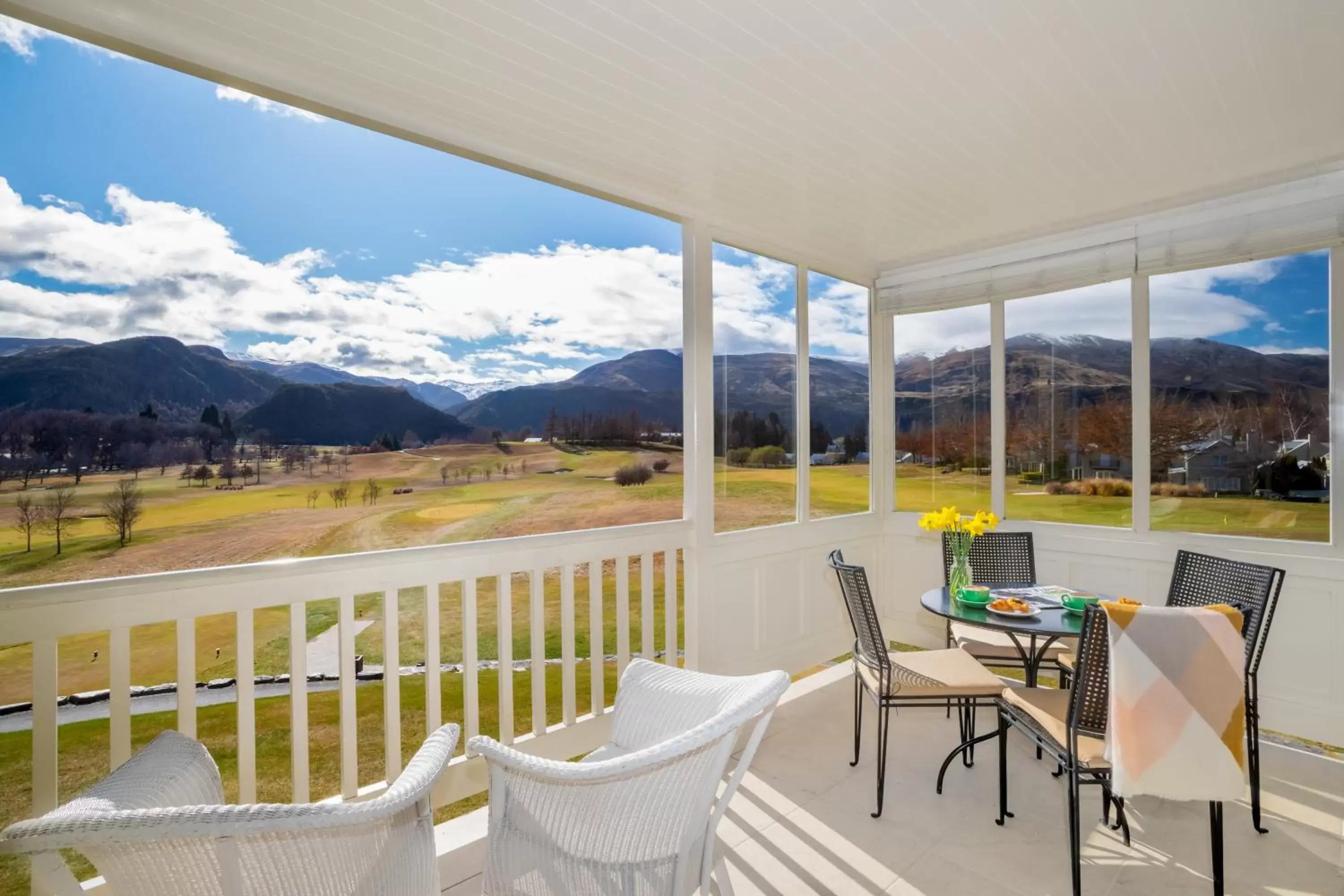 Garden view, Balcony/Terrace in Millbrook Resort