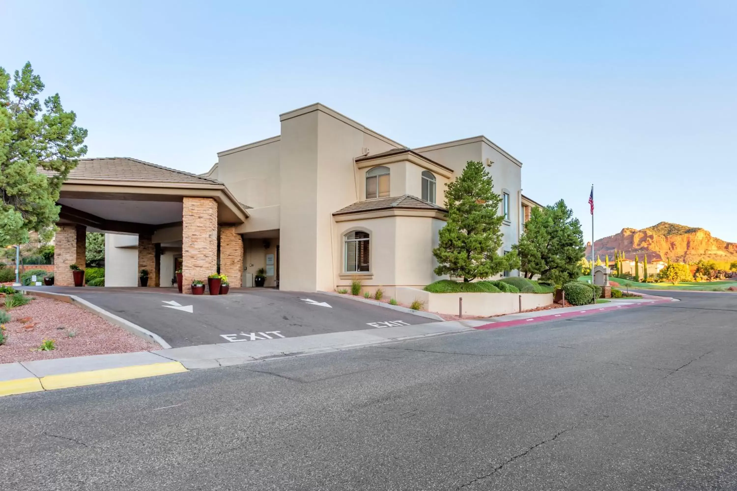 Facade/entrance, Property Building in Hilton Vacation Club Ridge on Sedona