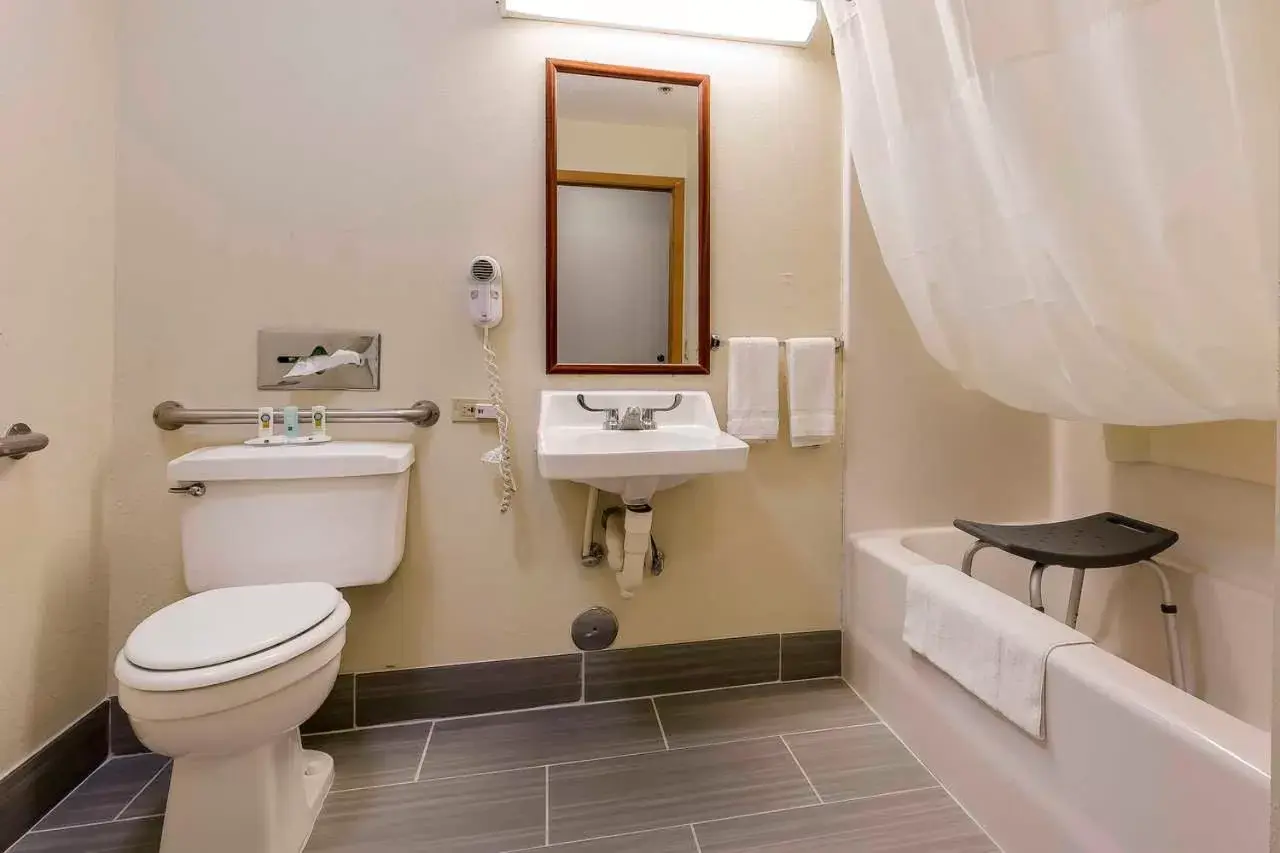 Bathroom in Quality Inn Sycamore - DeKalb