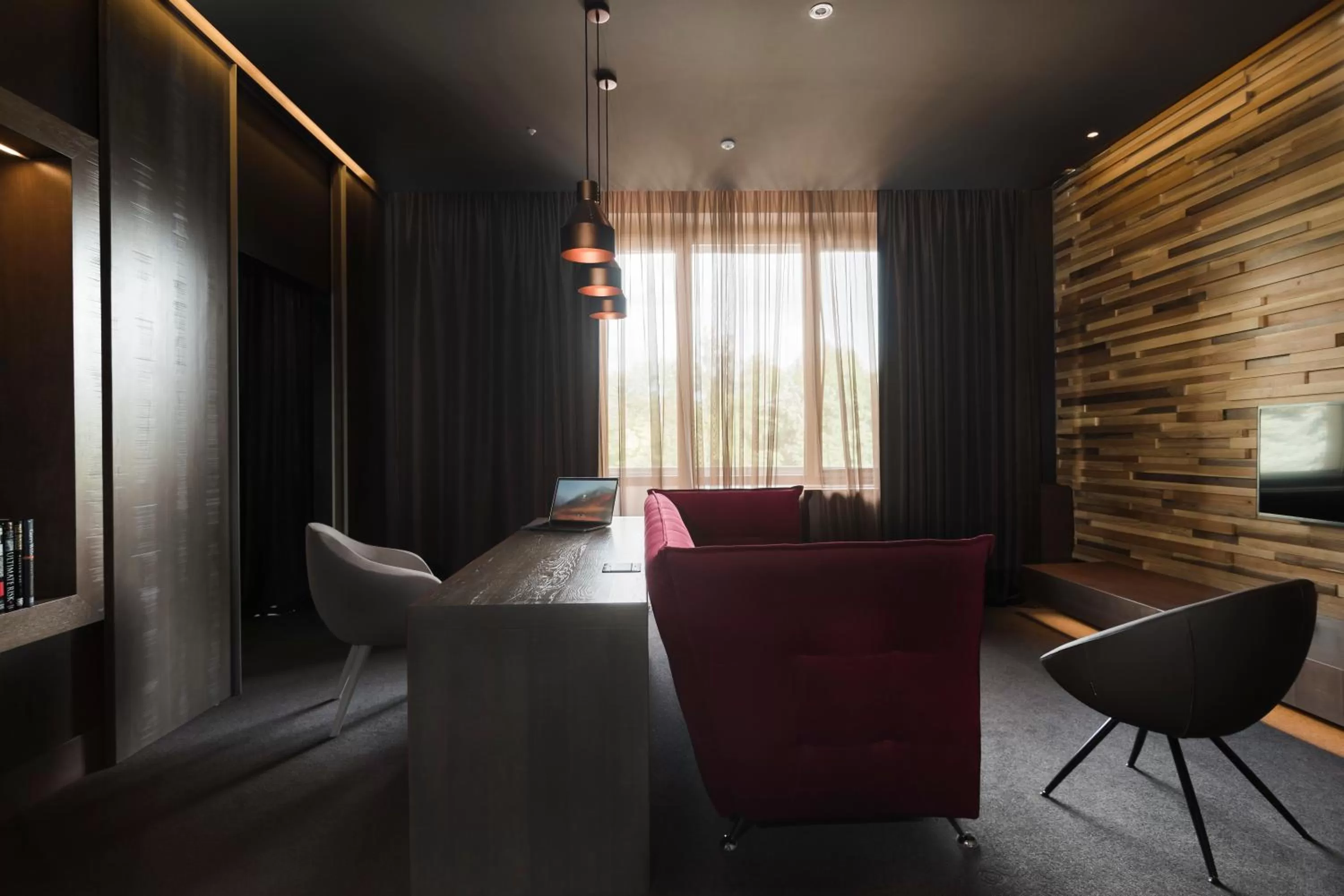 Living room in Jolly Alon Hotel & Business Center