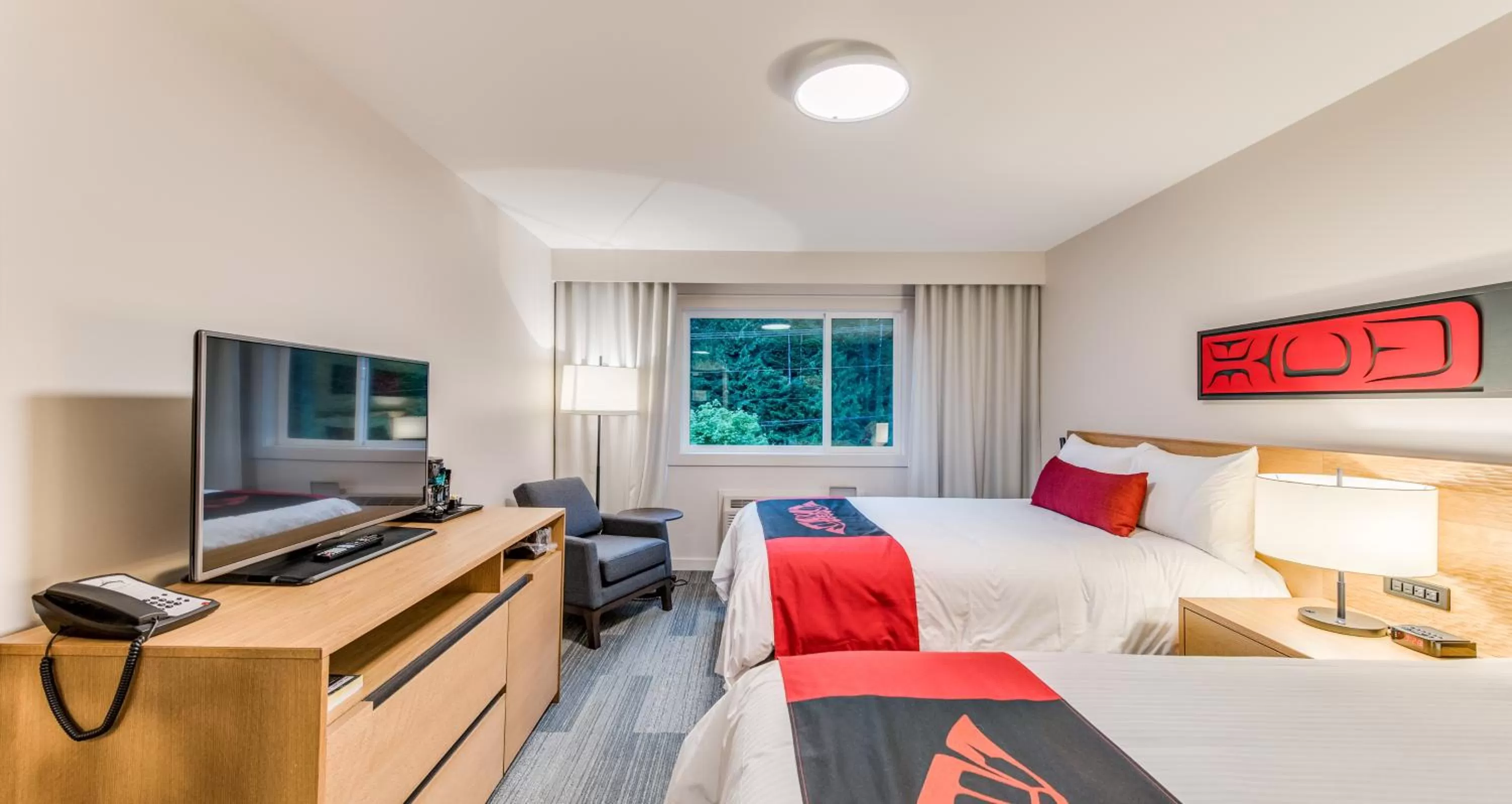 Photo of the whole room, Bed in Kwa'lilas Hotel