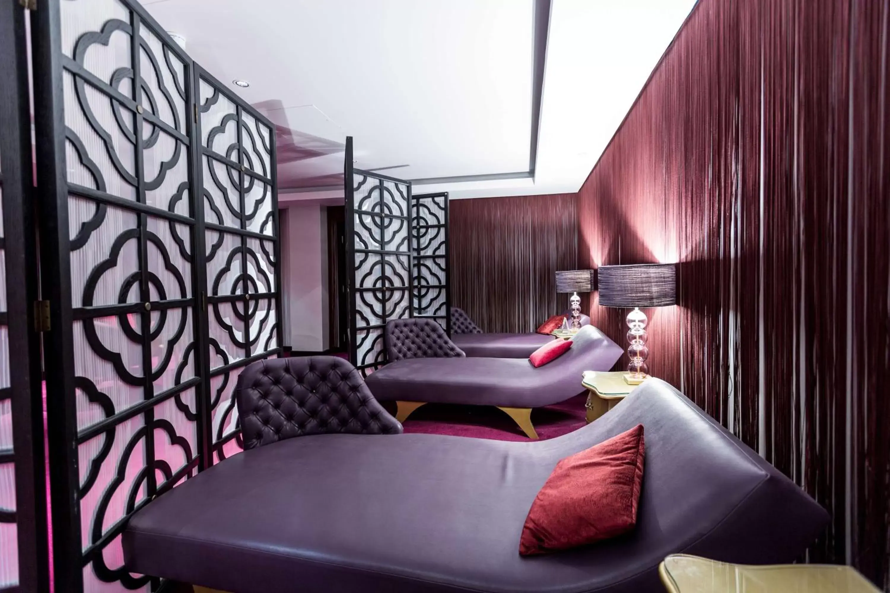 Spa and wellness centre/facilities, Seating Area in Hilton London Syon Park