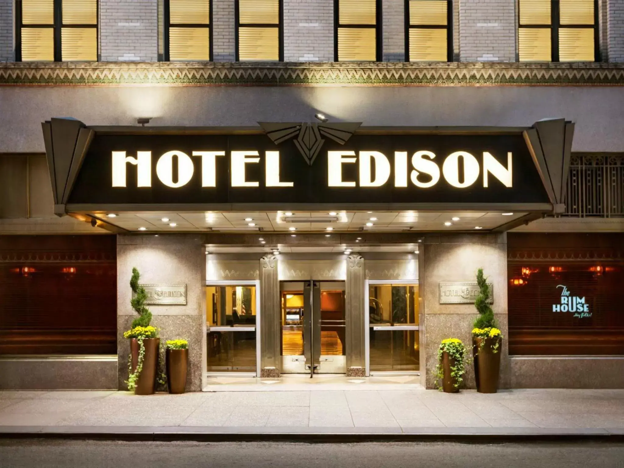 Facade/entrance in Hotel Edison Times Square Facade/entrance in Hotel Edison Times Square
