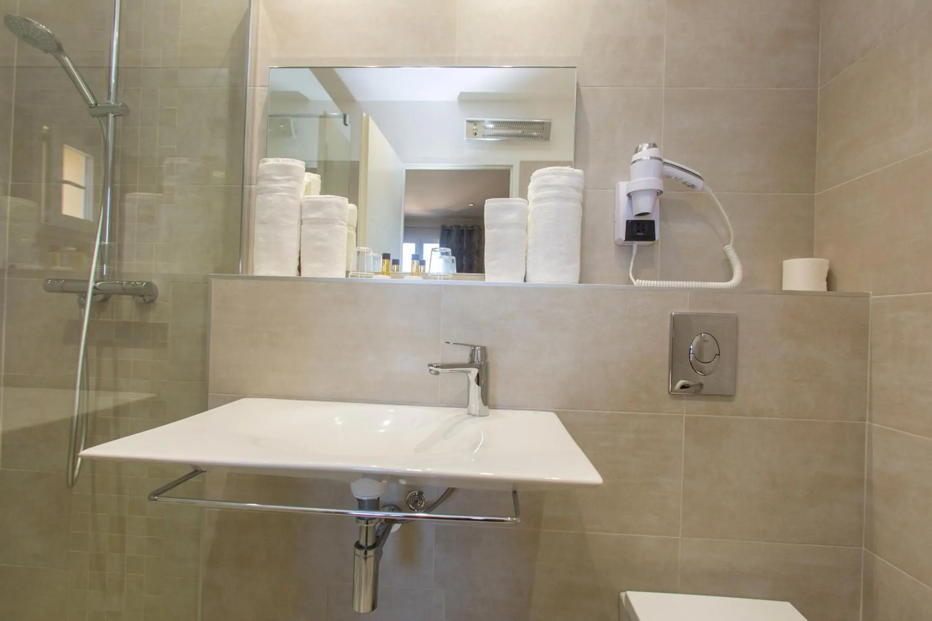 Bathroom in Hotel Cesario