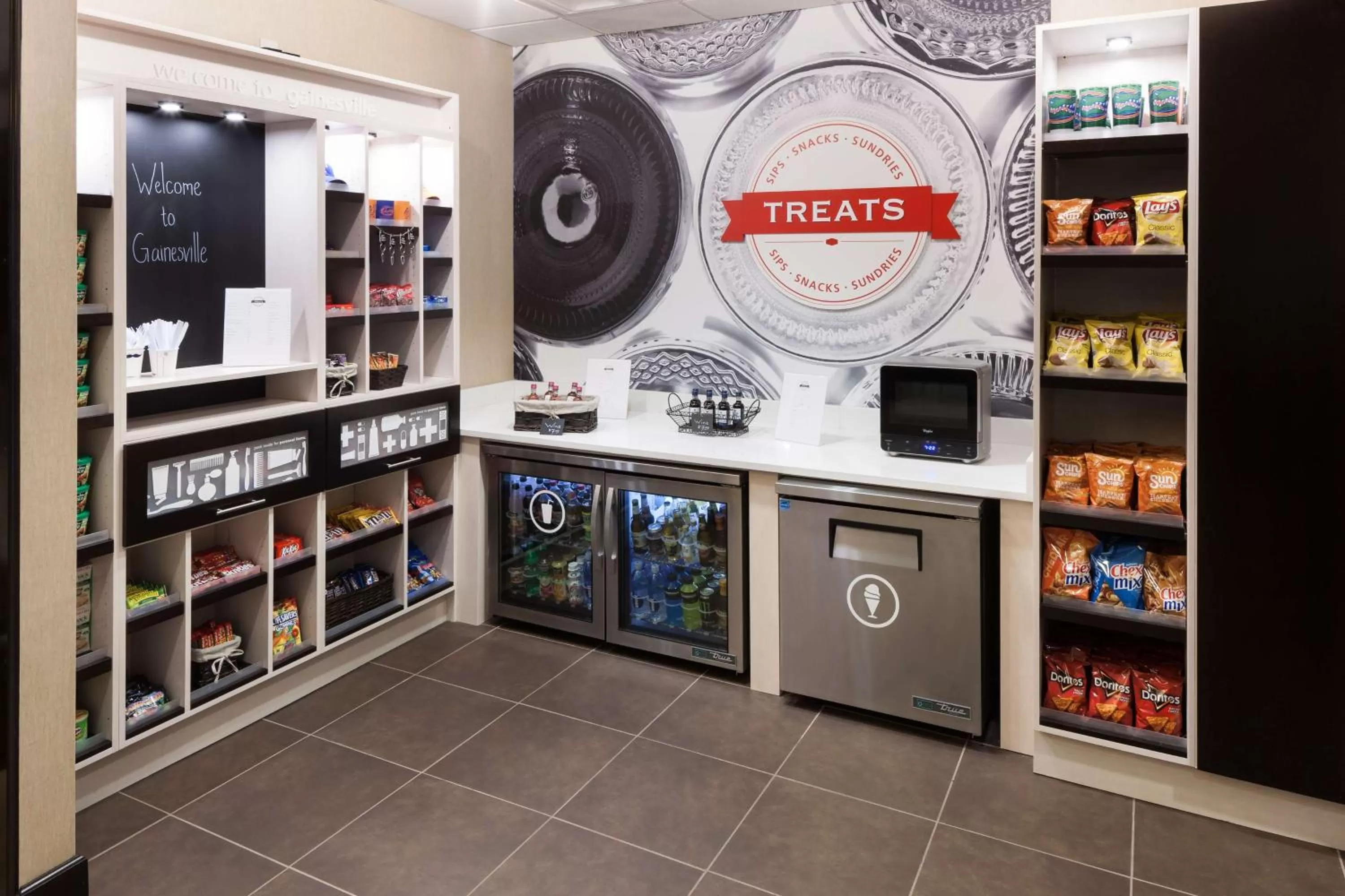 Restaurant/places to eat in Hampton Inn & Suites Gainesville Downtown