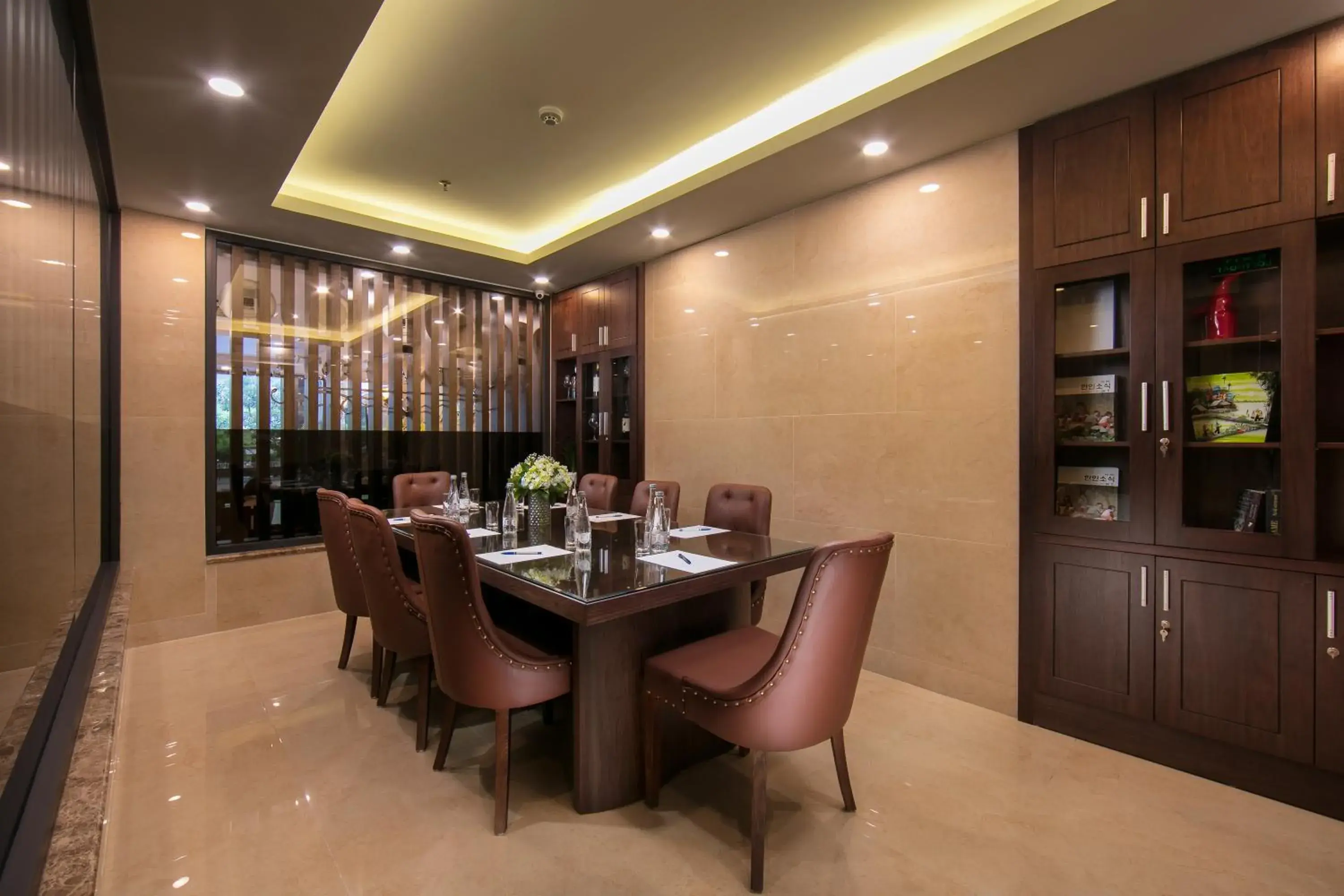 Business facilities in Marina Hotel Hanoi