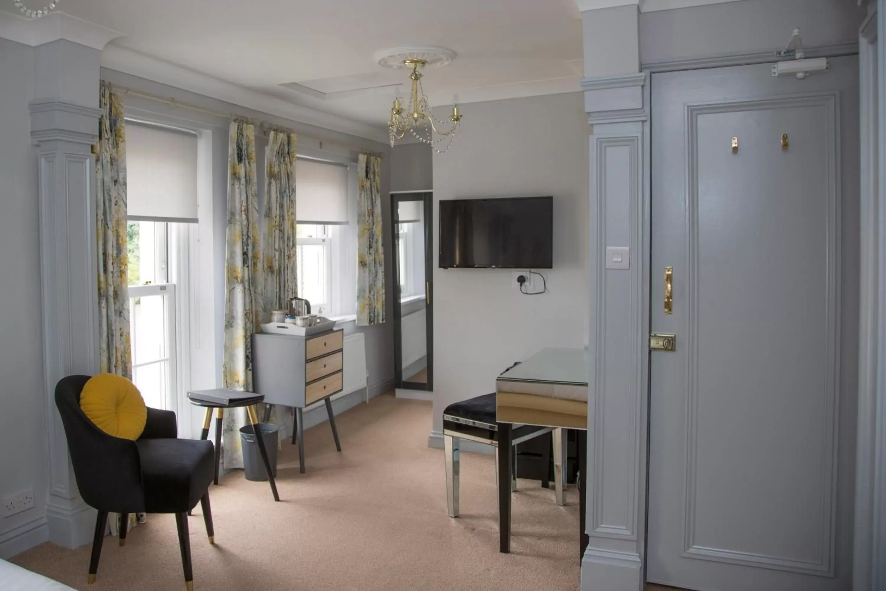 Bedroom, TV/Entertainment Center in Carlton Court