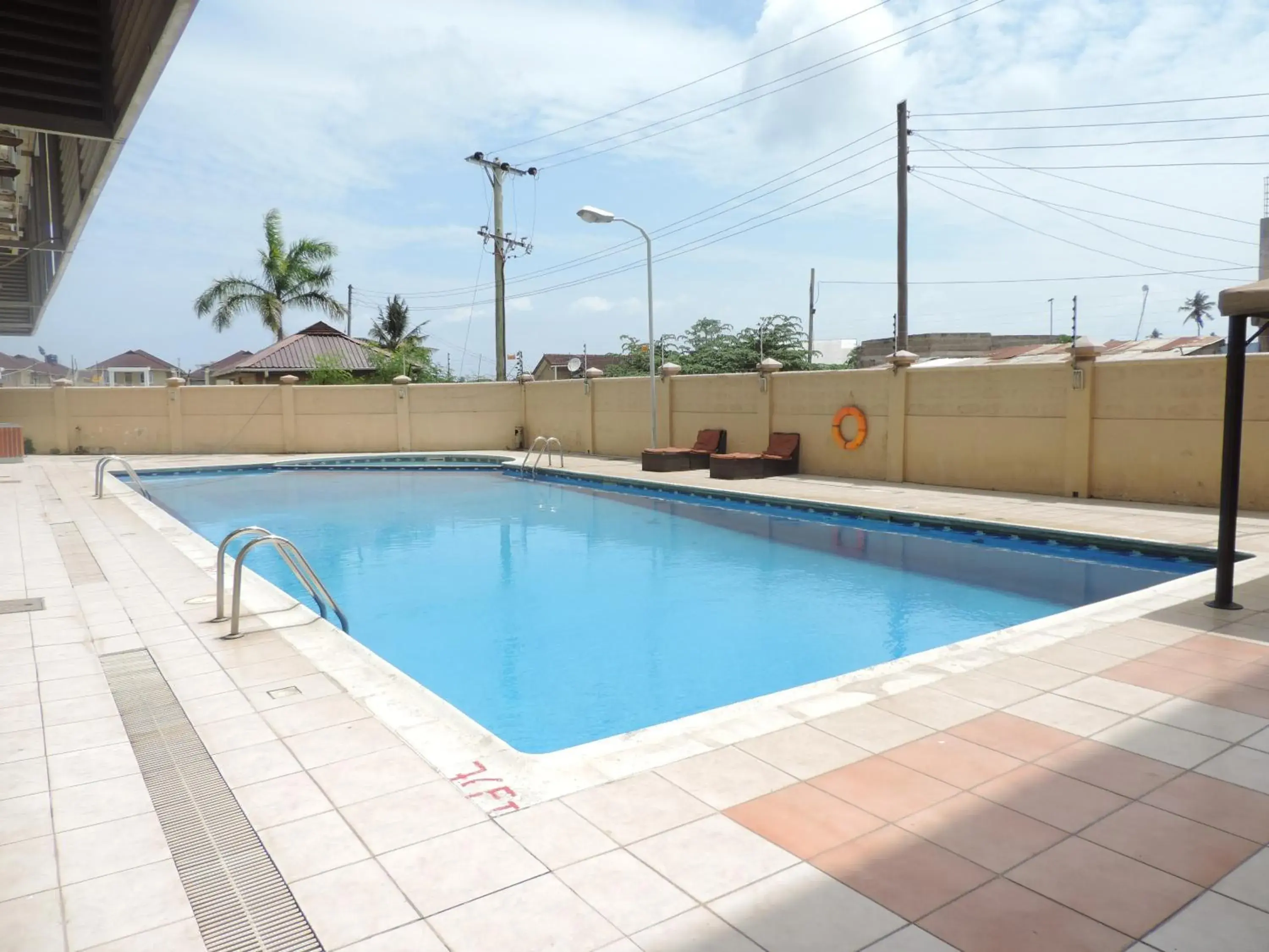 Swimming Pool in Mayfair Hotel