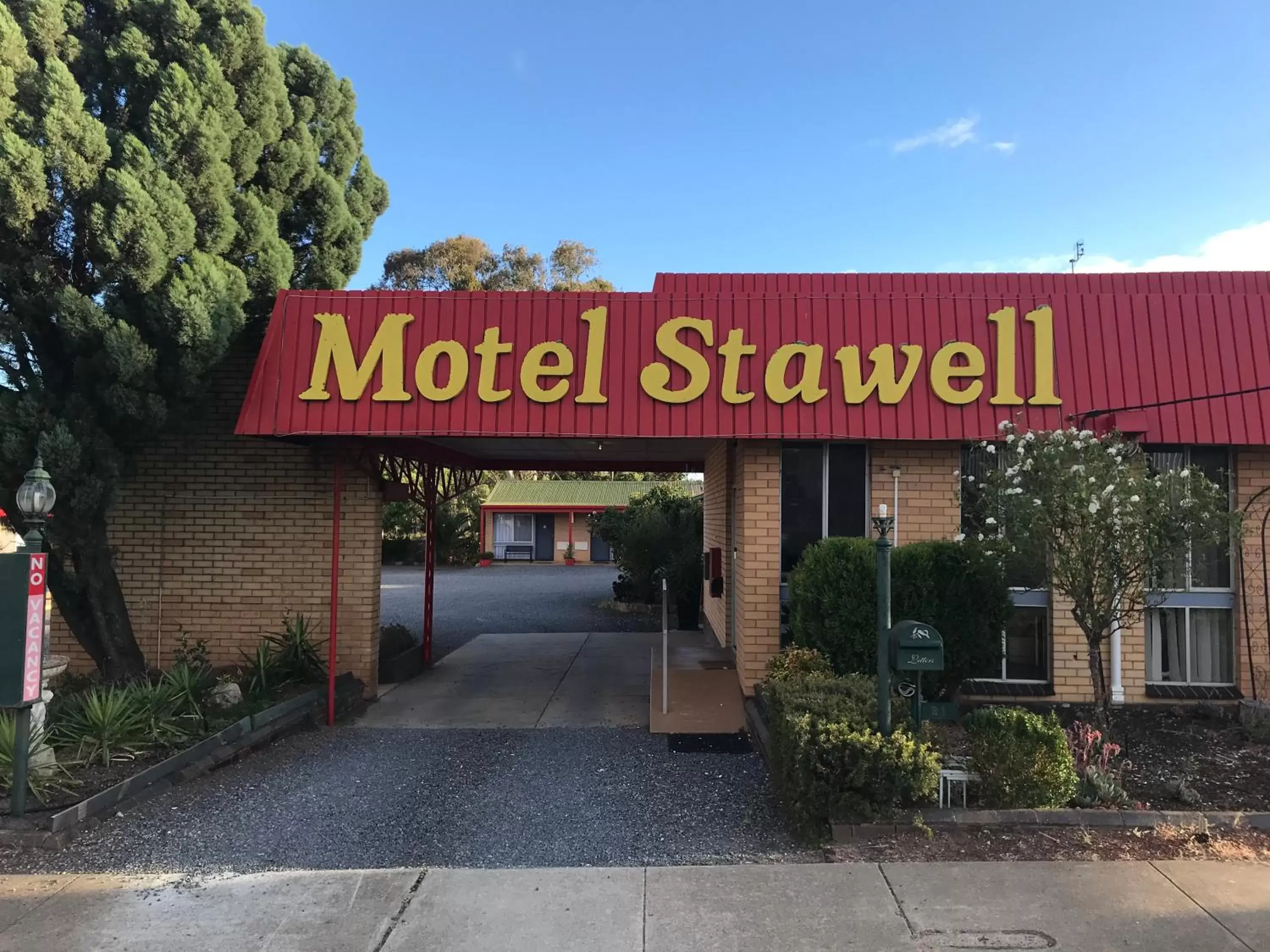 Property building in Motel Stawell