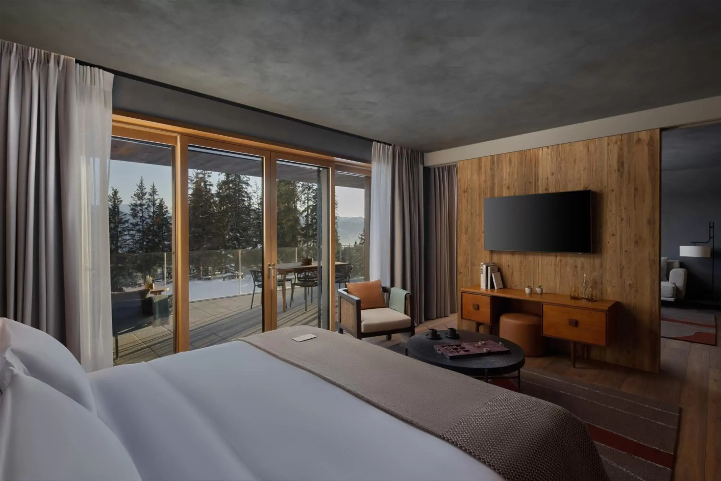 Bedroom, Bed in Six Senses Crans-Montana