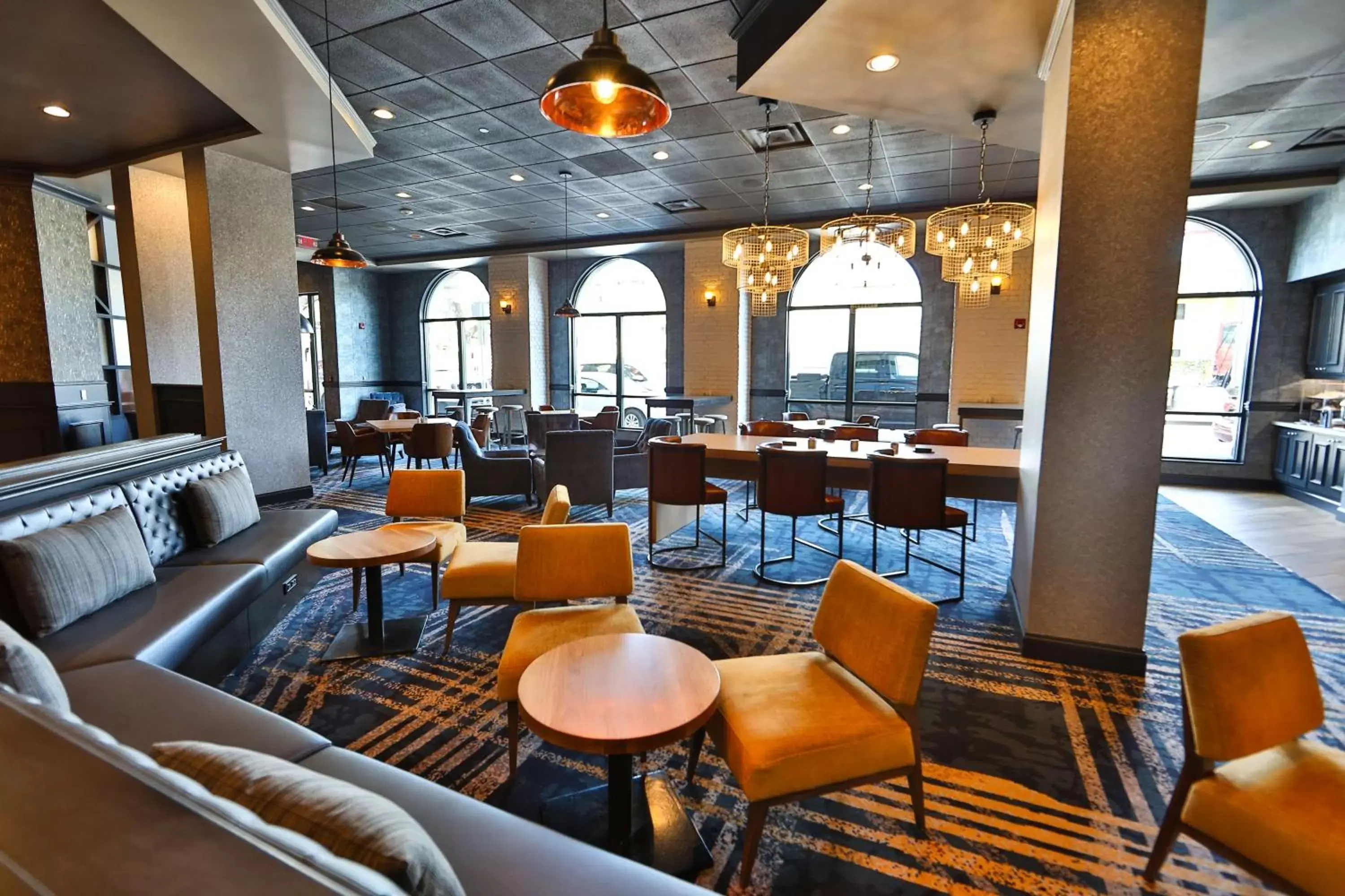 Dining area, Restaurant/Places to Eat in Hilton Garden Inn Savannah Historic District