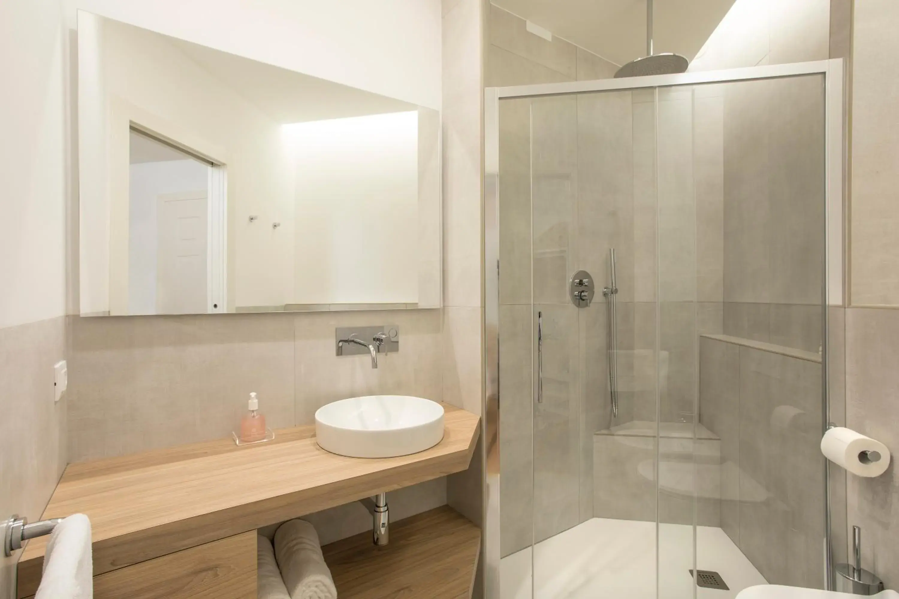 Bathroom in Hotel Cavalieri Palace