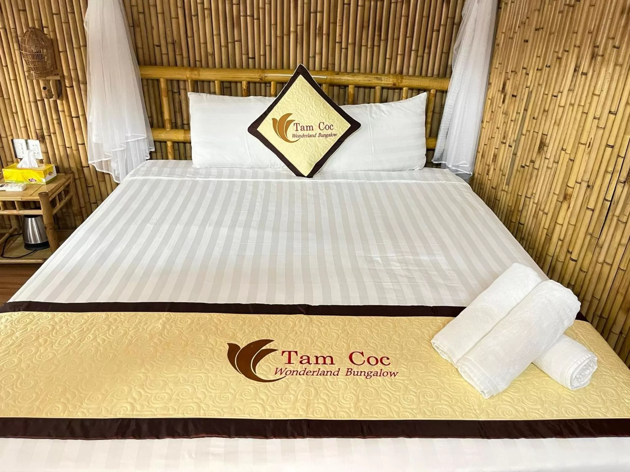 Bed in Tam Coc Wonderland Bungalow