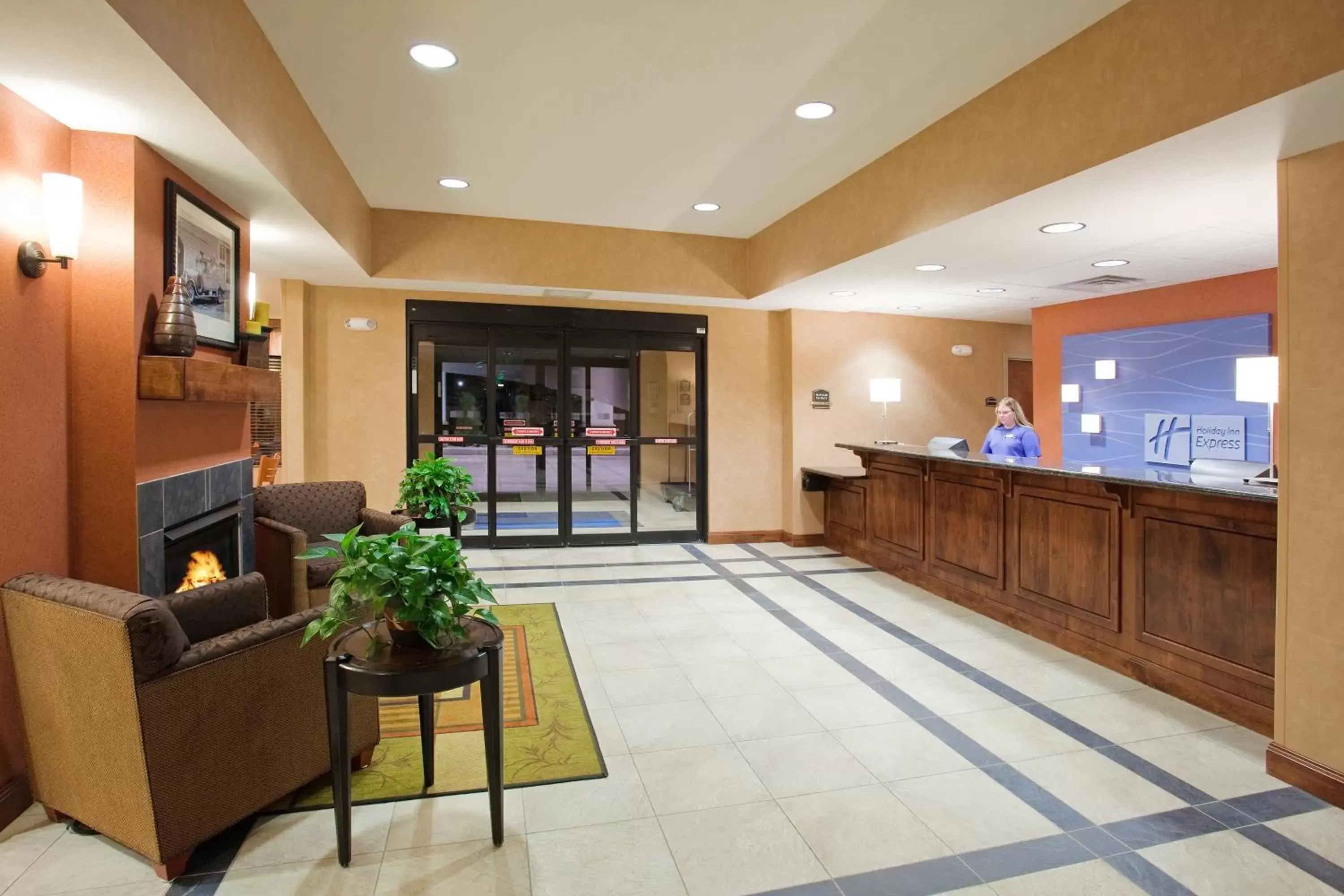 Property building, Lobby/Reception in Holiday Inn Express Rawlins, an IHG Hotel