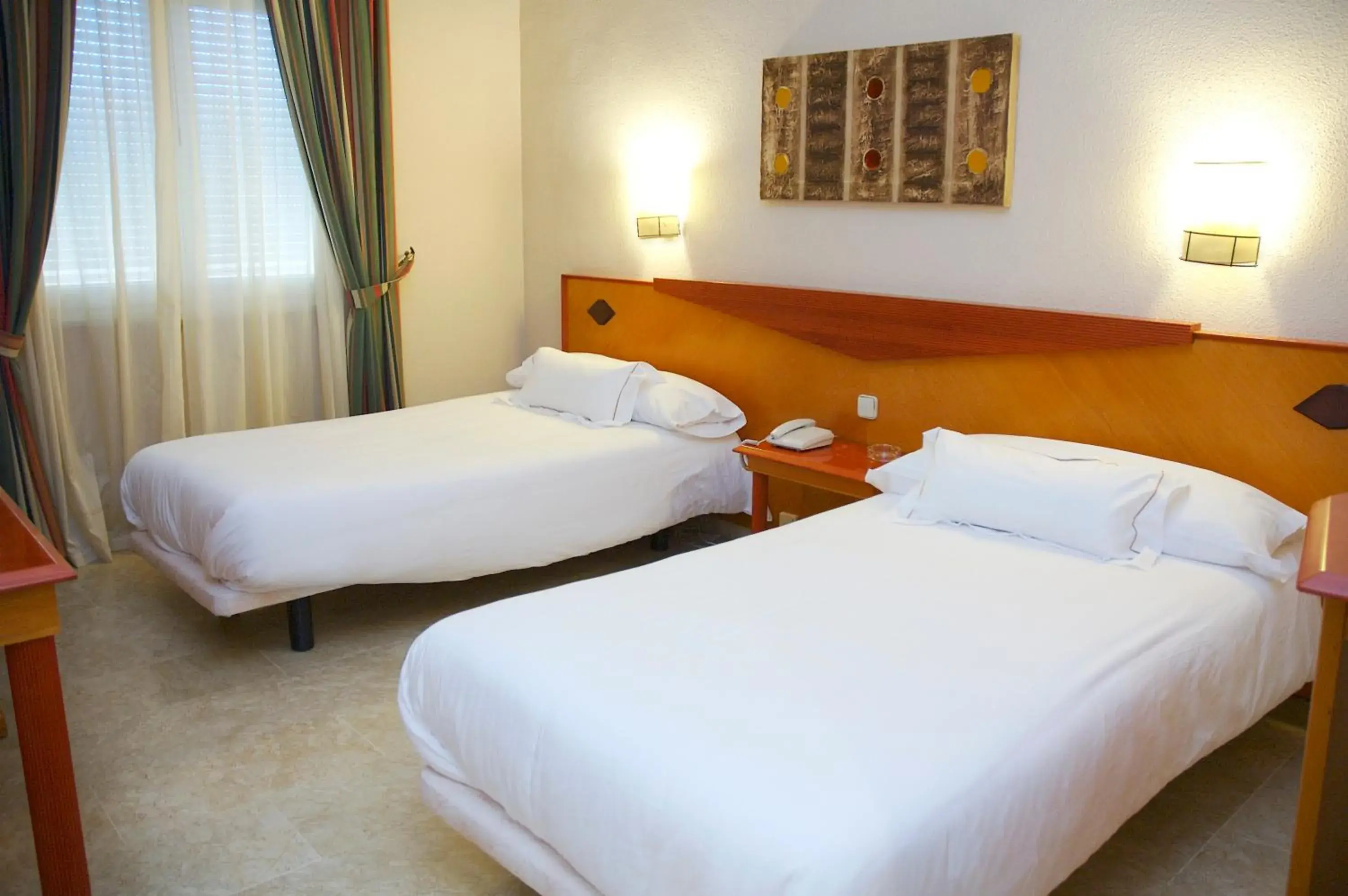 Photo of the whole room, Bed in Hotel Del Val