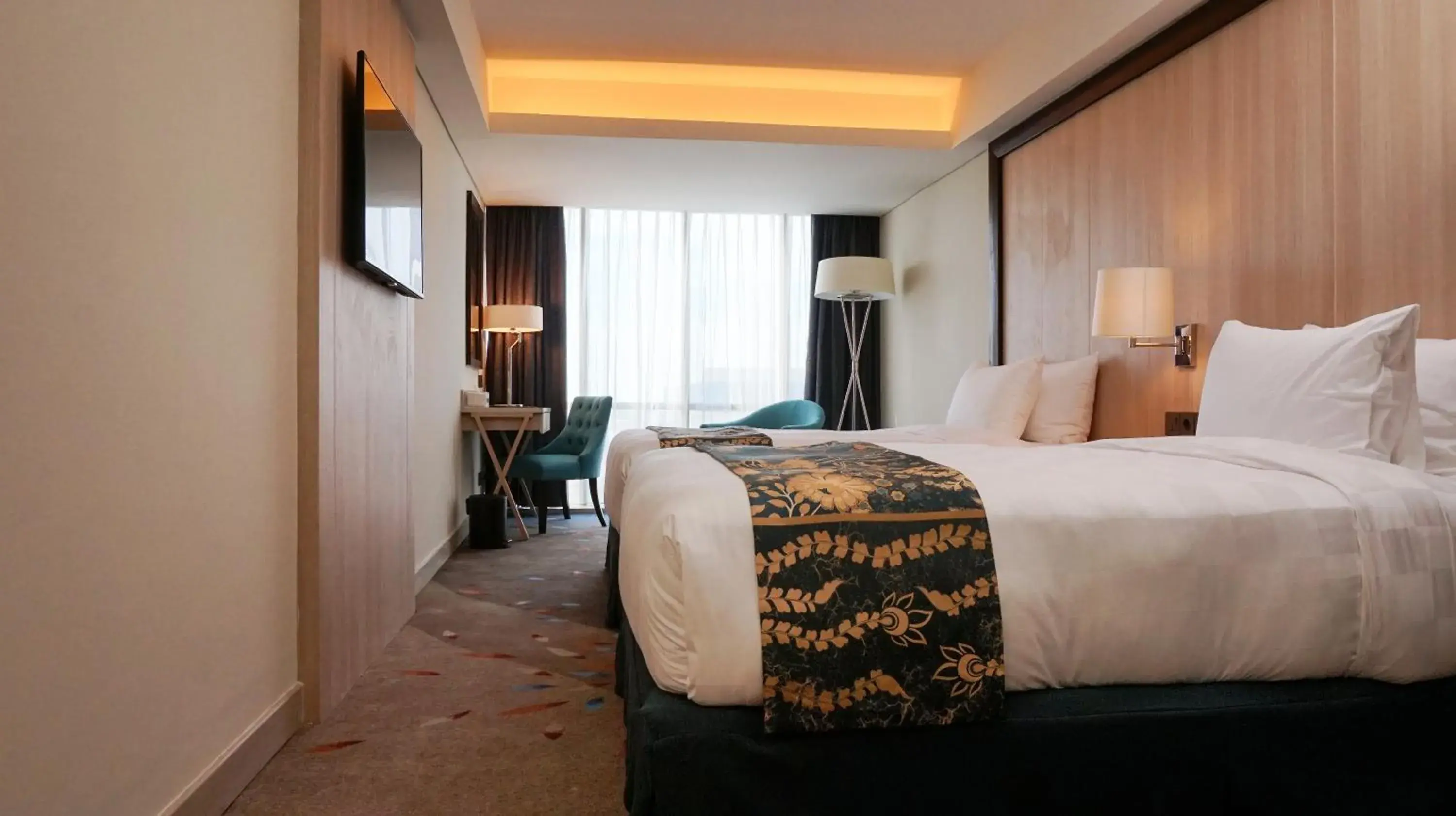 Bed in Louis Kienne Hotel Pandanaran Bed in Louis Kienne Hotel Pandanaran