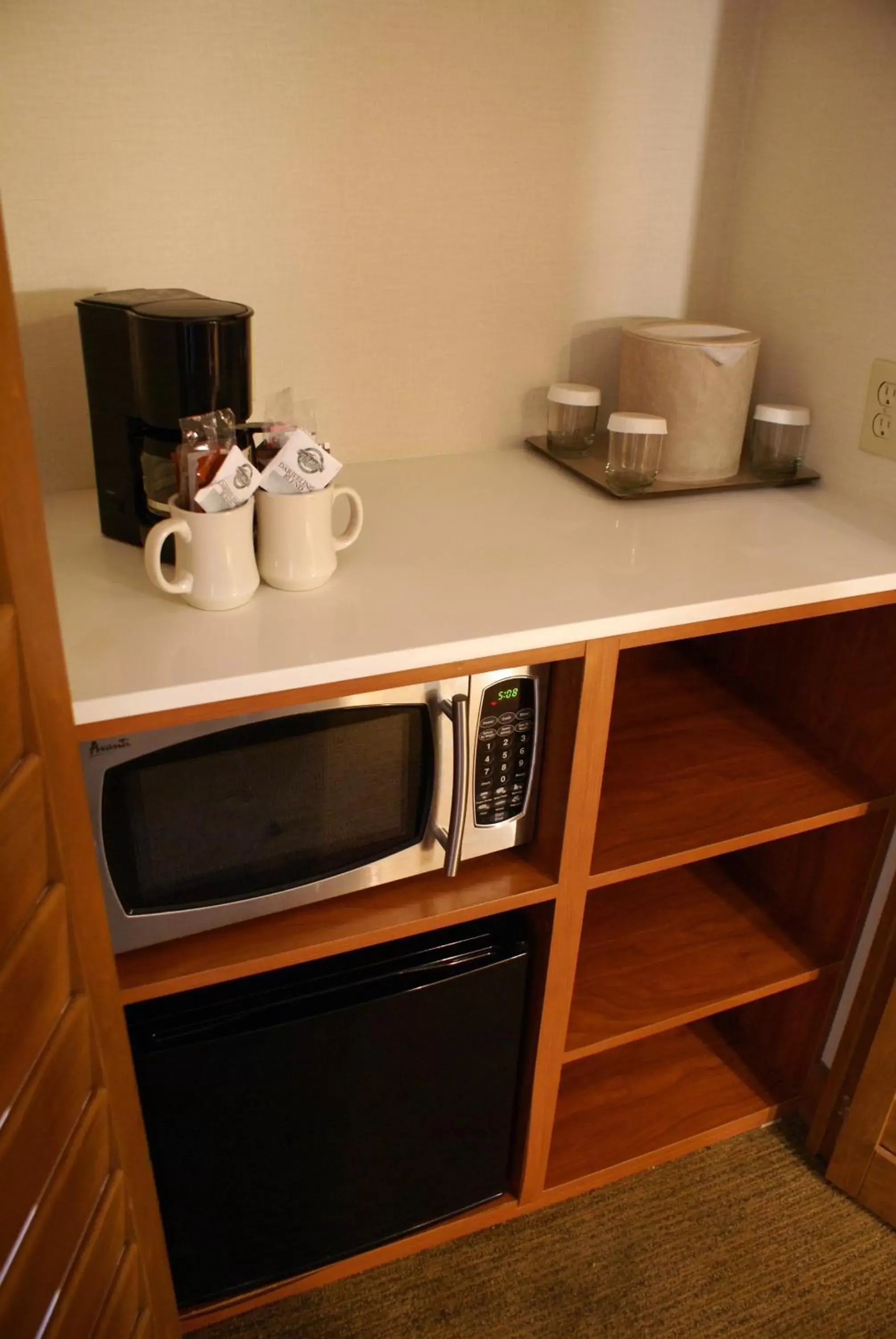 Decorative detail, Kitchen/Kitchenette in Humphreys Half Moon Inn