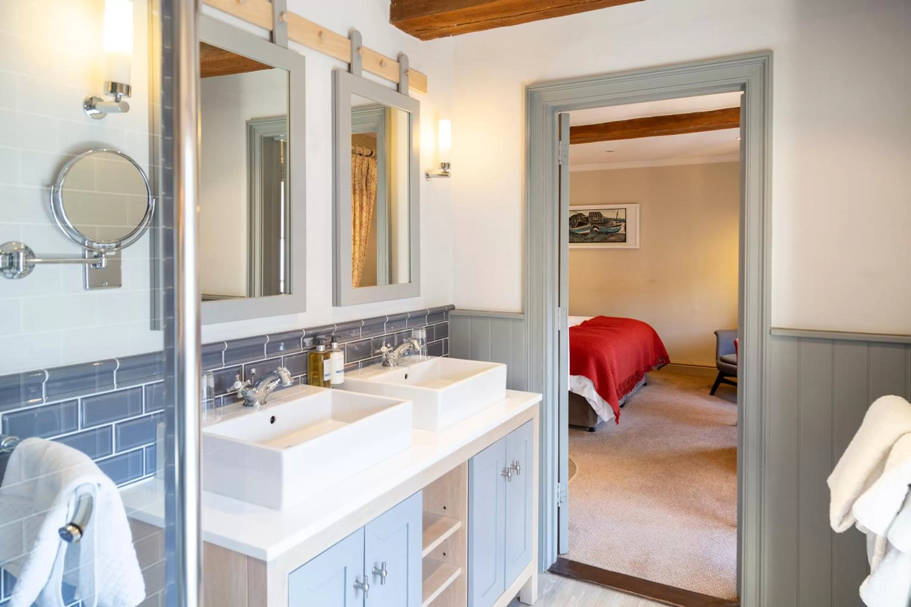 Bathroom in Crown Hotel