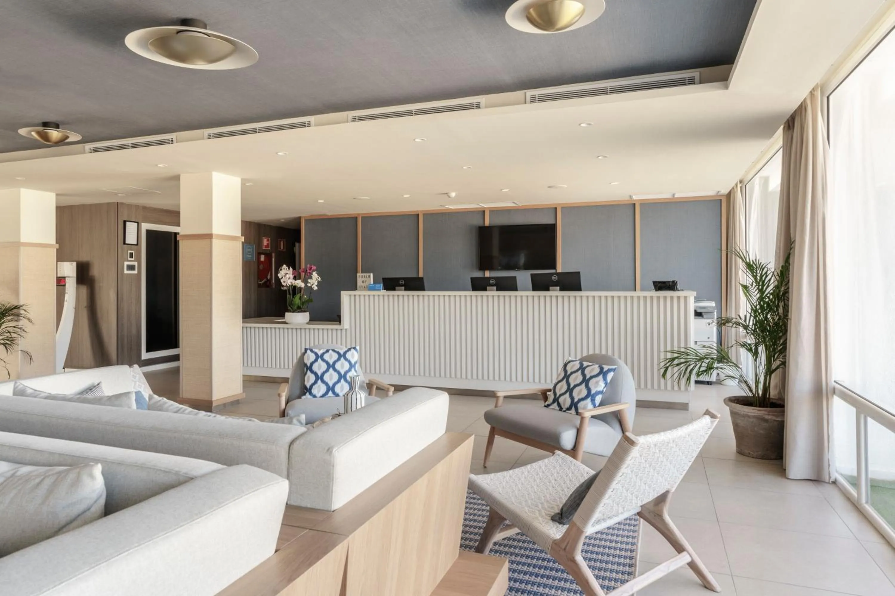 Lobby or reception in AluaSoul Mallorca Resort - Adults only