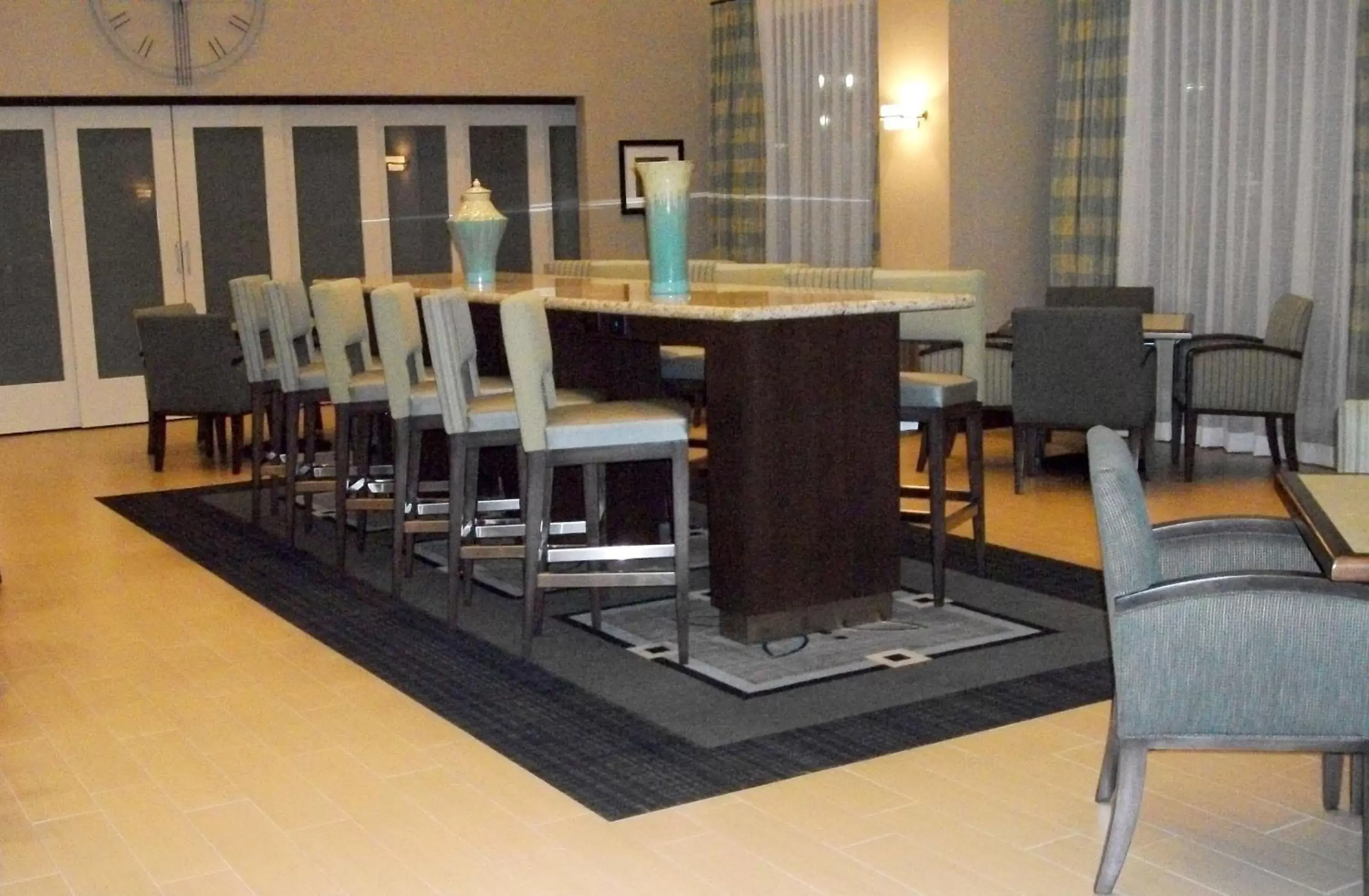 Lobby or reception, Restaurant/Places to Eat in Hampton Inn & Suites Manteca