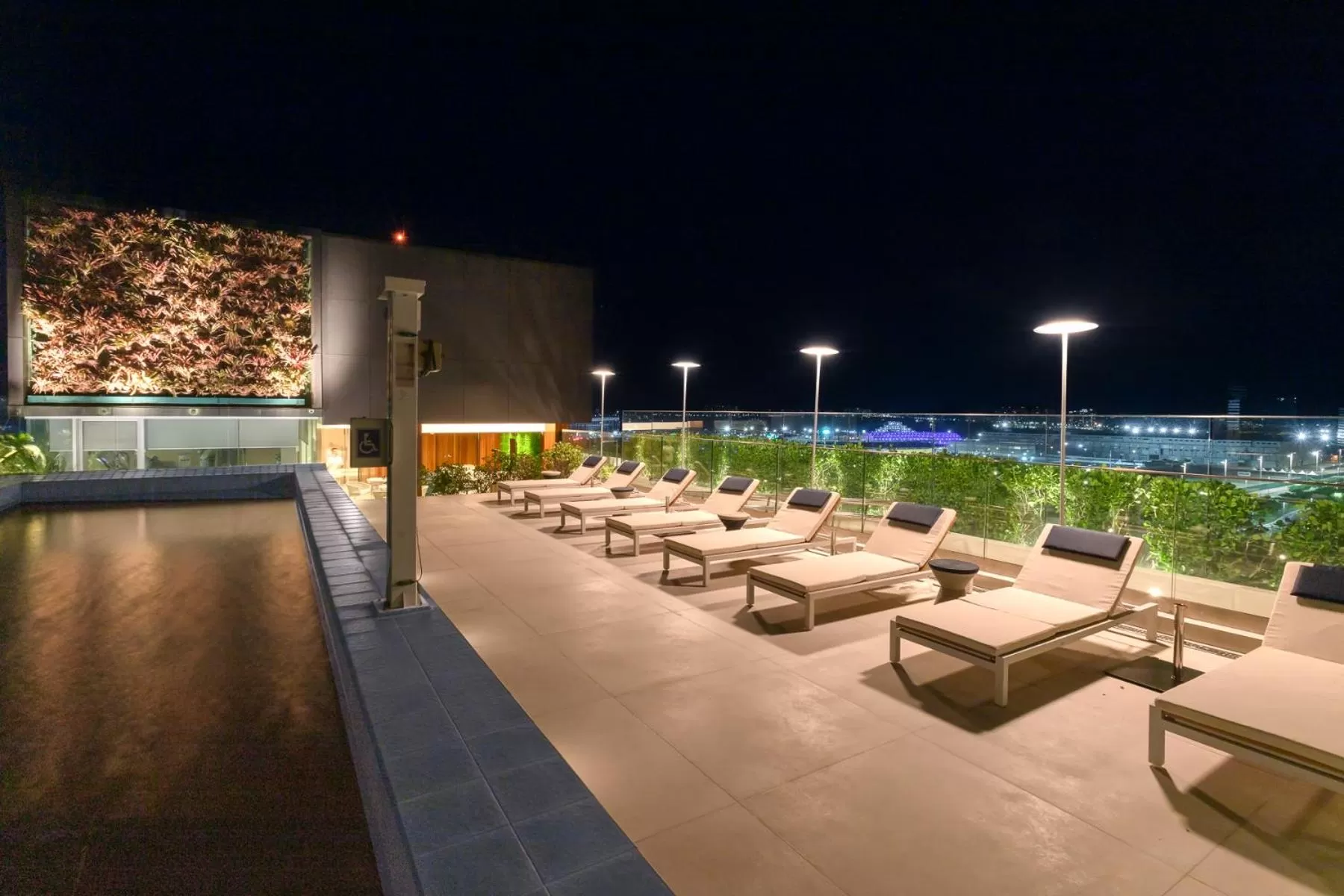 Pool view in Venit Barra Hotel