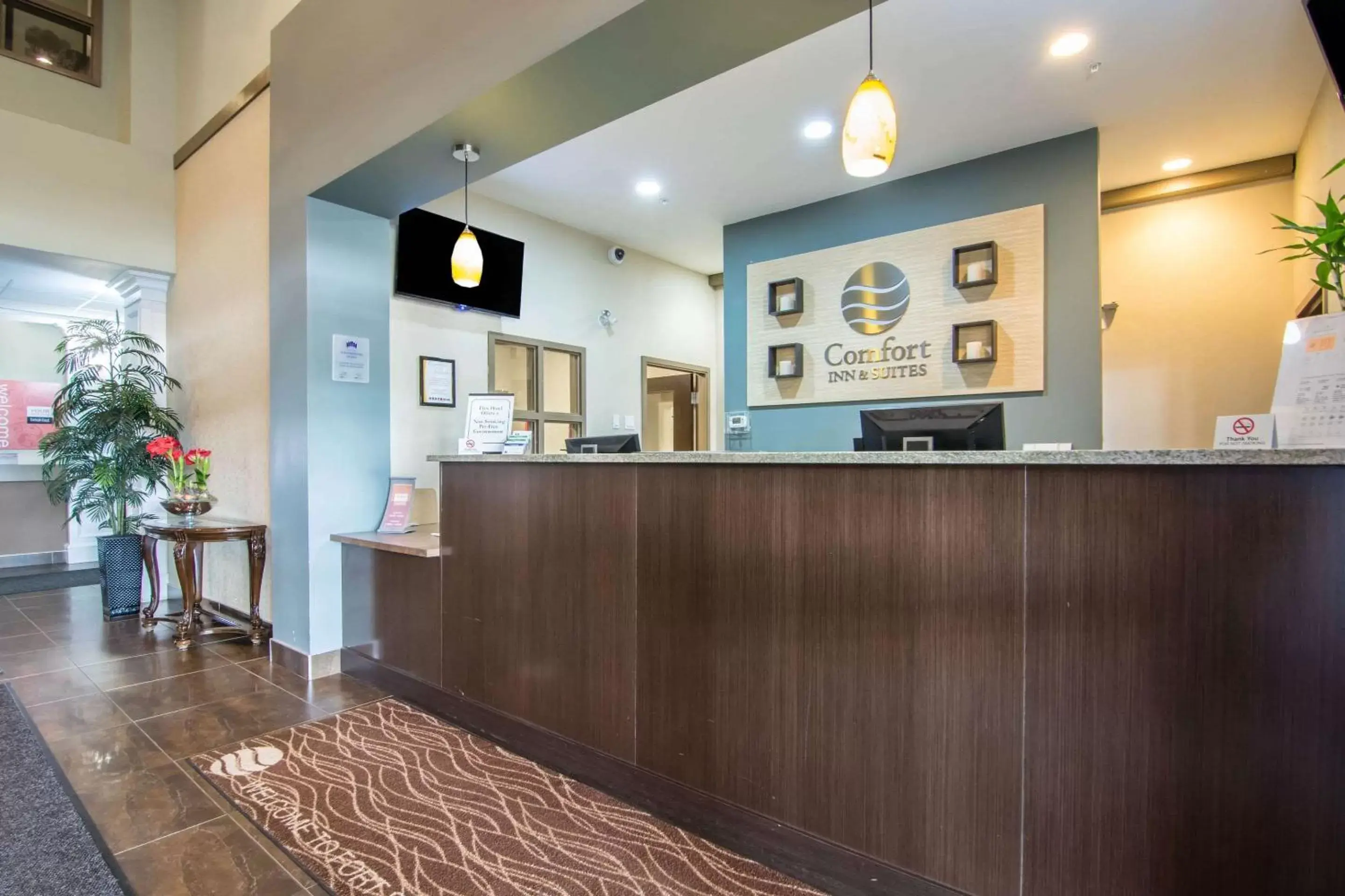 Lobby or reception, Lobby/Reception in Comfort Inn & Suites Fort Saskatchewan
