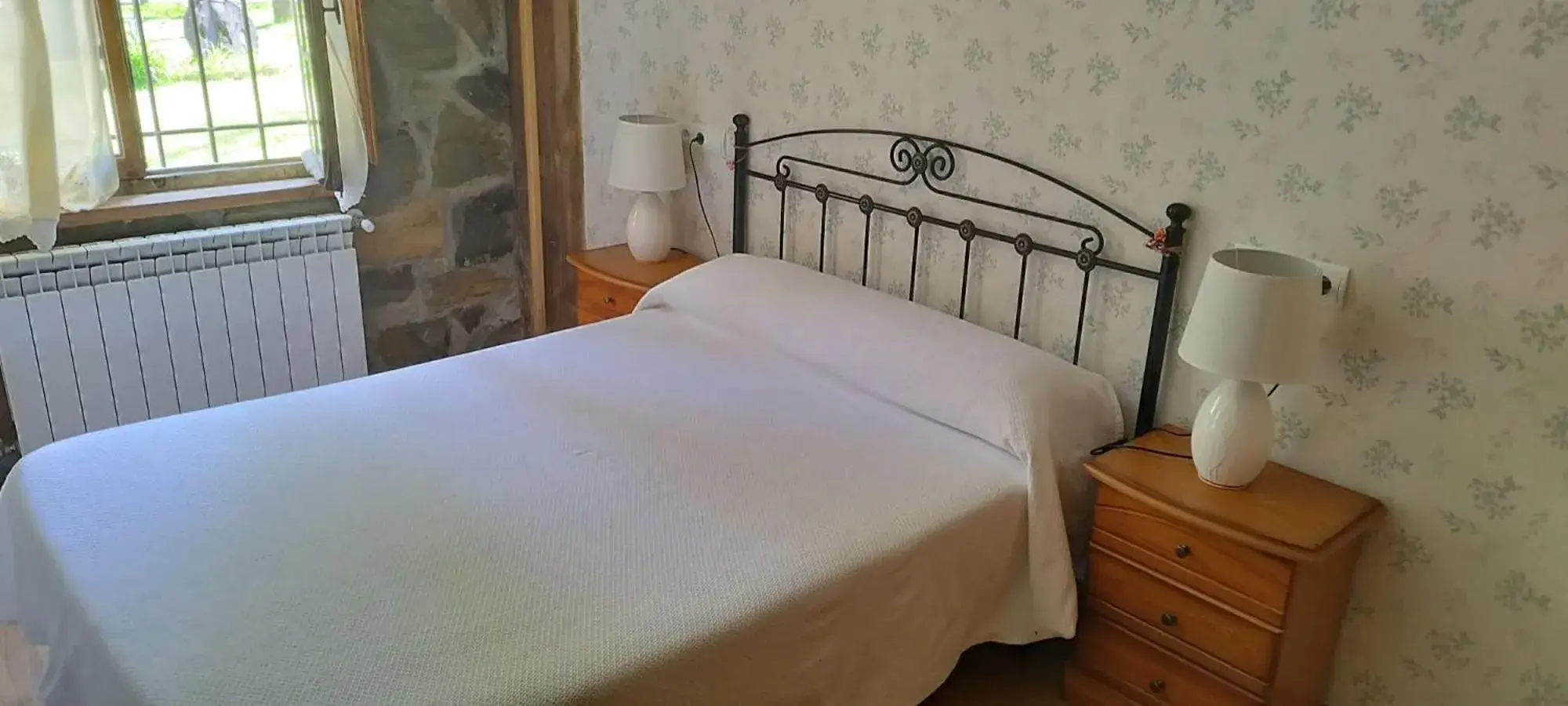 Bed in Hotel Rural Camino Medulas