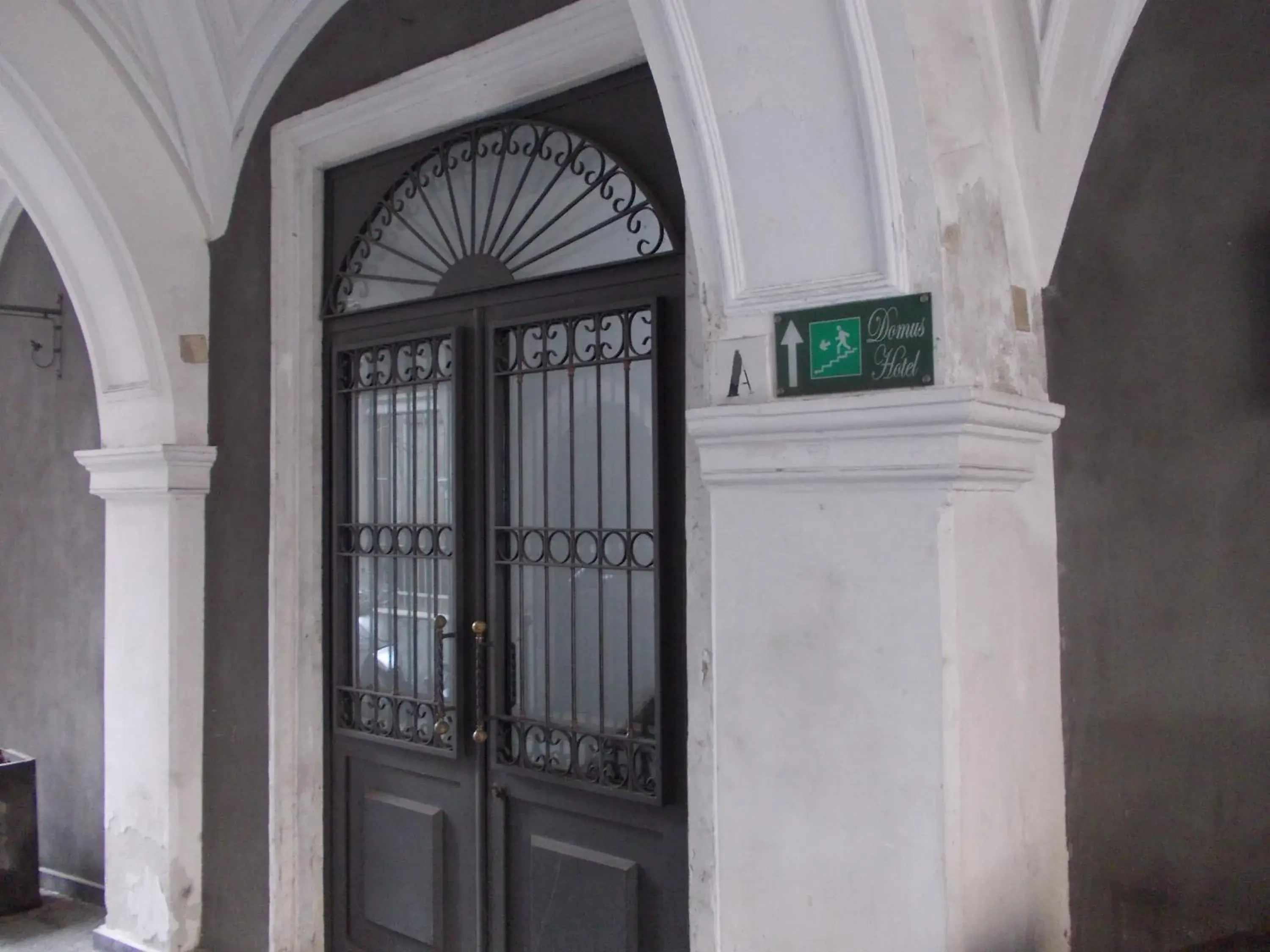 Facade/entrance in Santuzza Hotel Catania