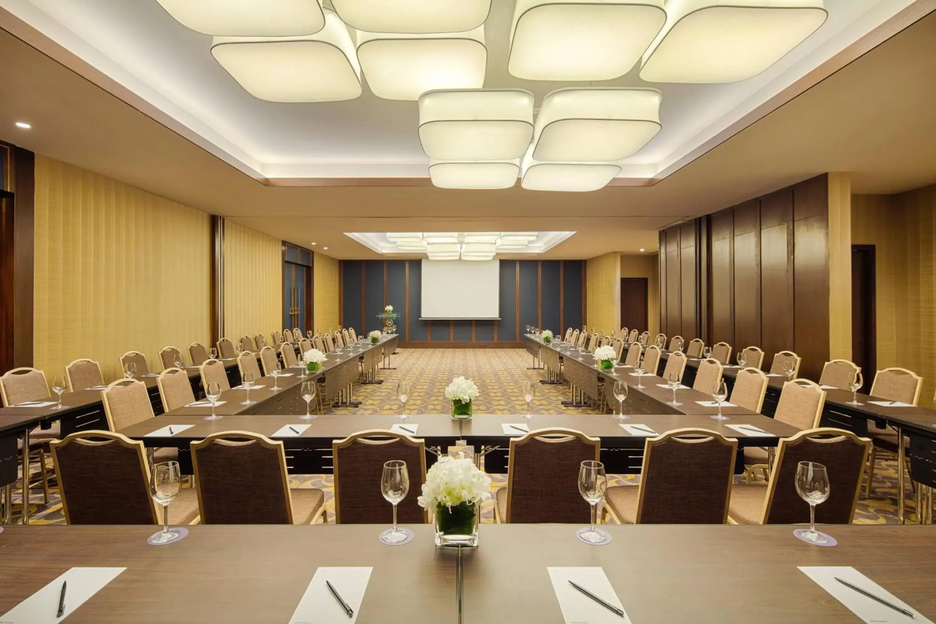 Meeting/conference room in Sheraton Saigon Hotel & Towers