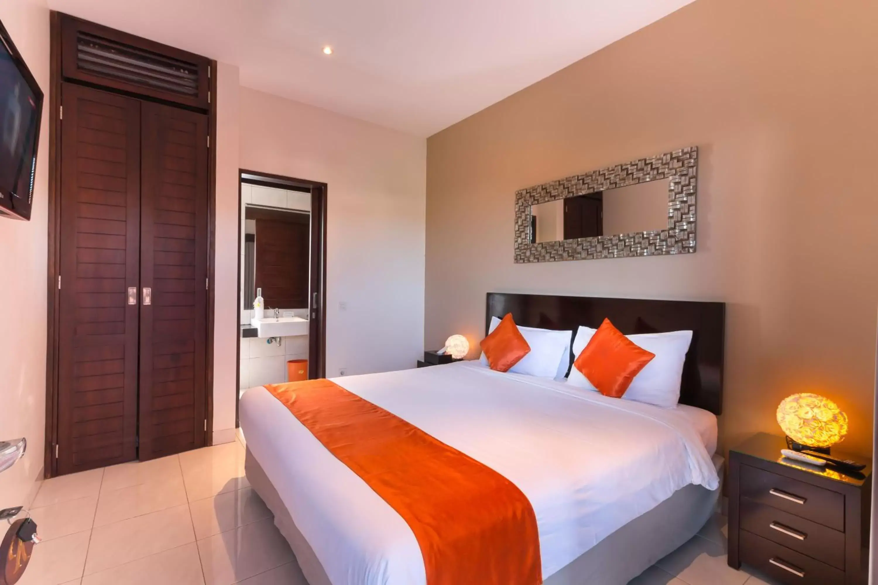 Bedroom, Bed in The Pavilion Hotel Kuta
