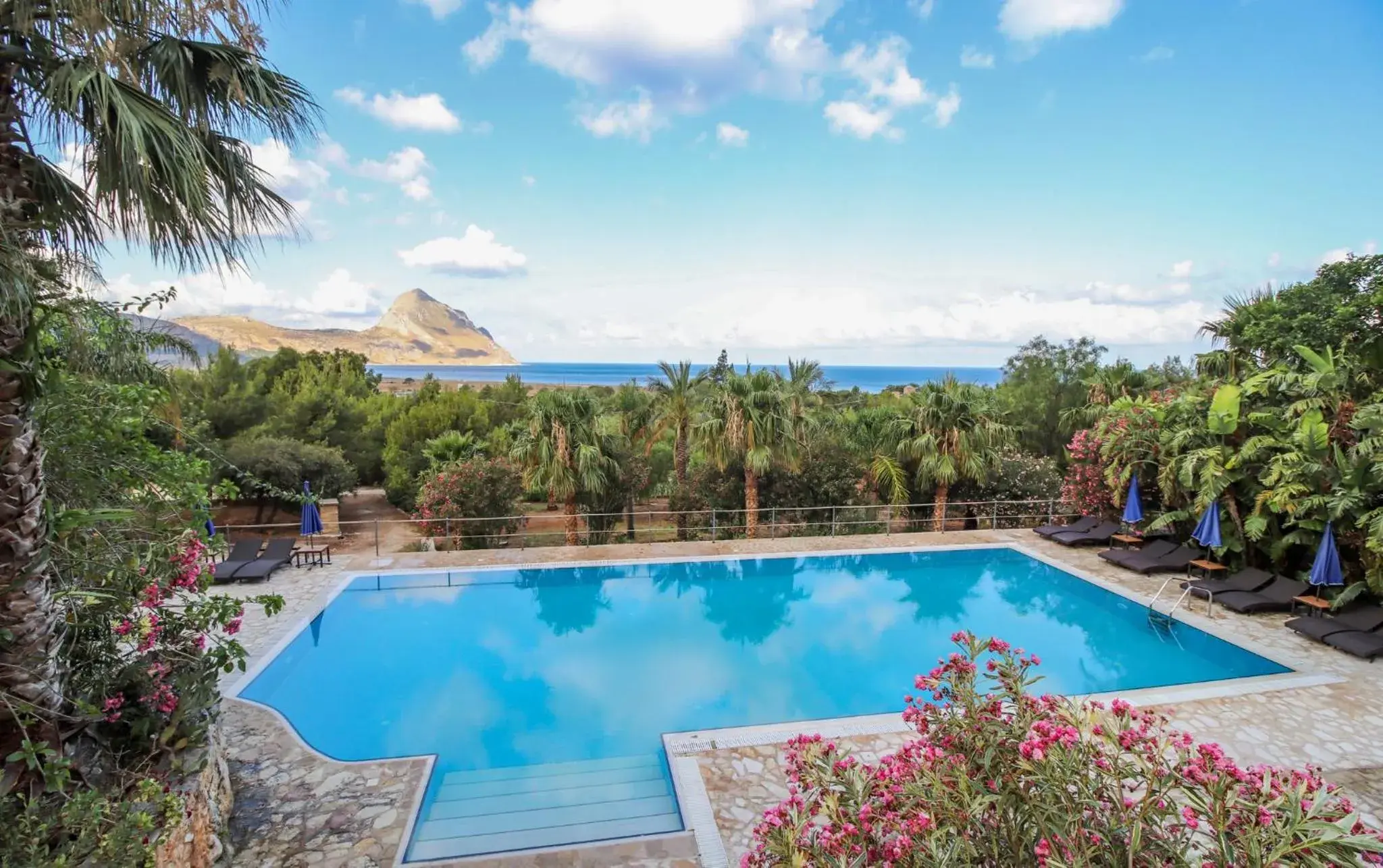 Bird's eye view, Pool View in Cala Dell'Arena
