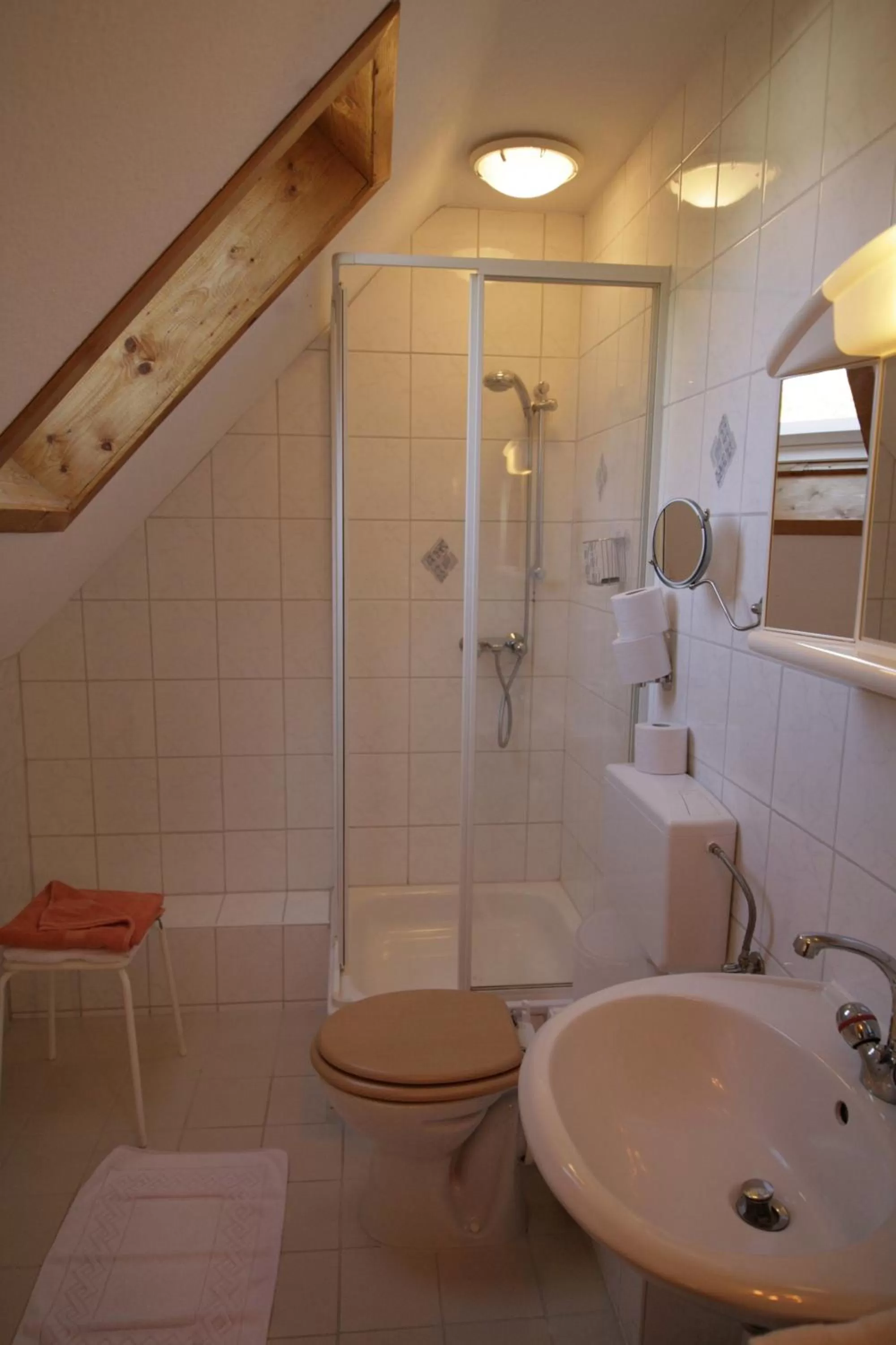 Bathroom in Hotel Restaurant Rehberg