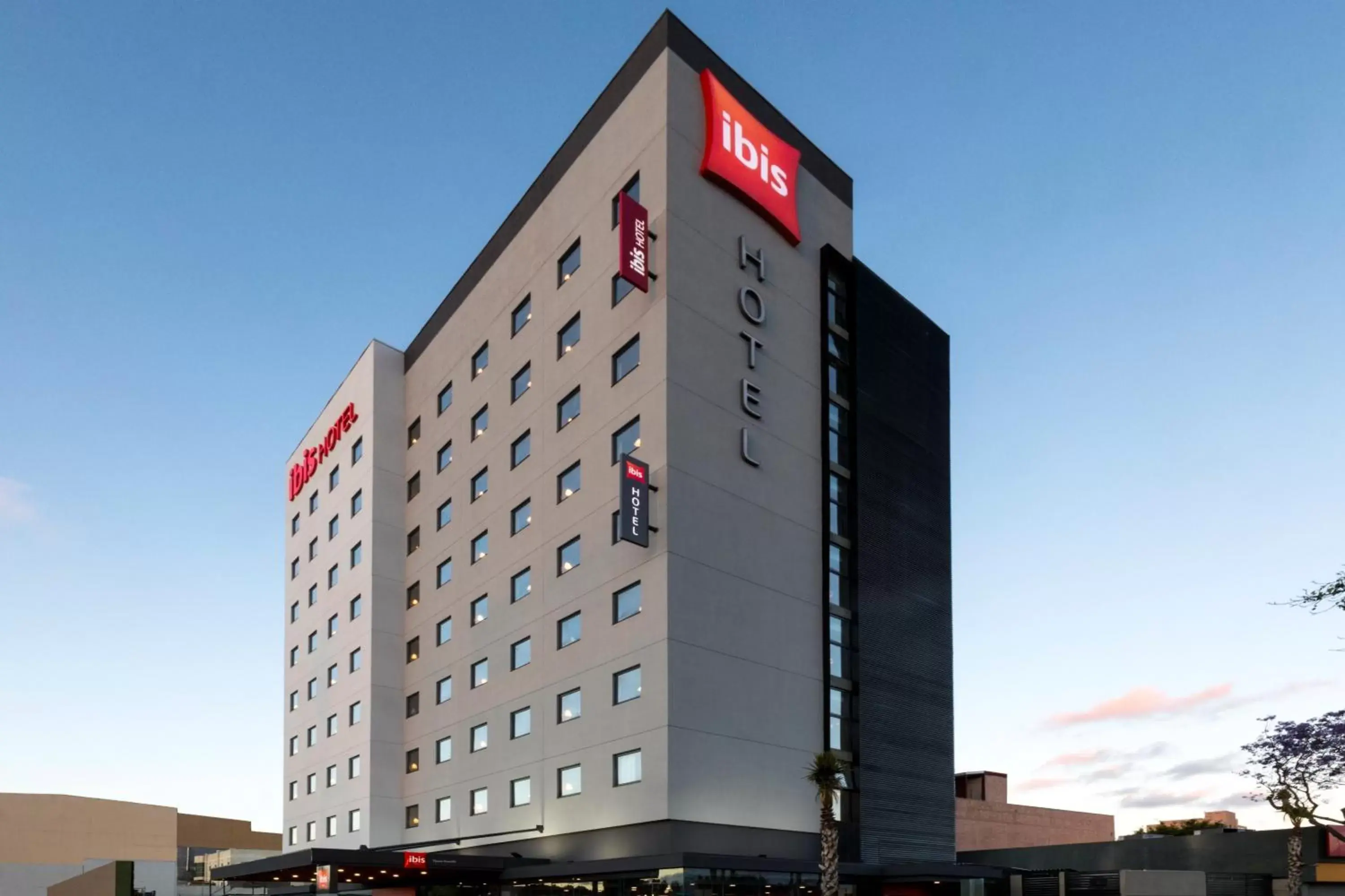 Property Building in ibis Tijuana