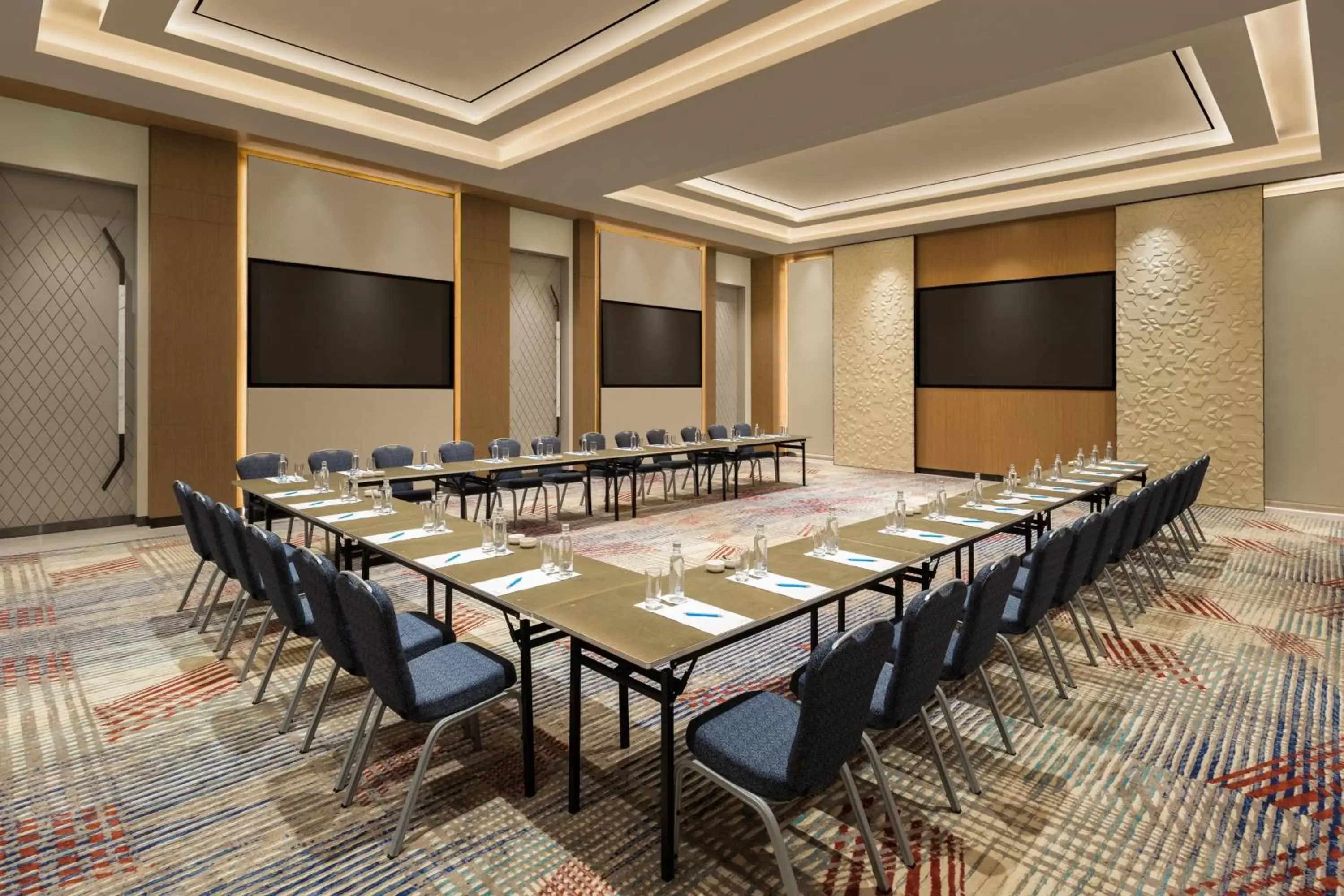 Meeting/conference room in Fairfield by Marriott Mumbai International Airport