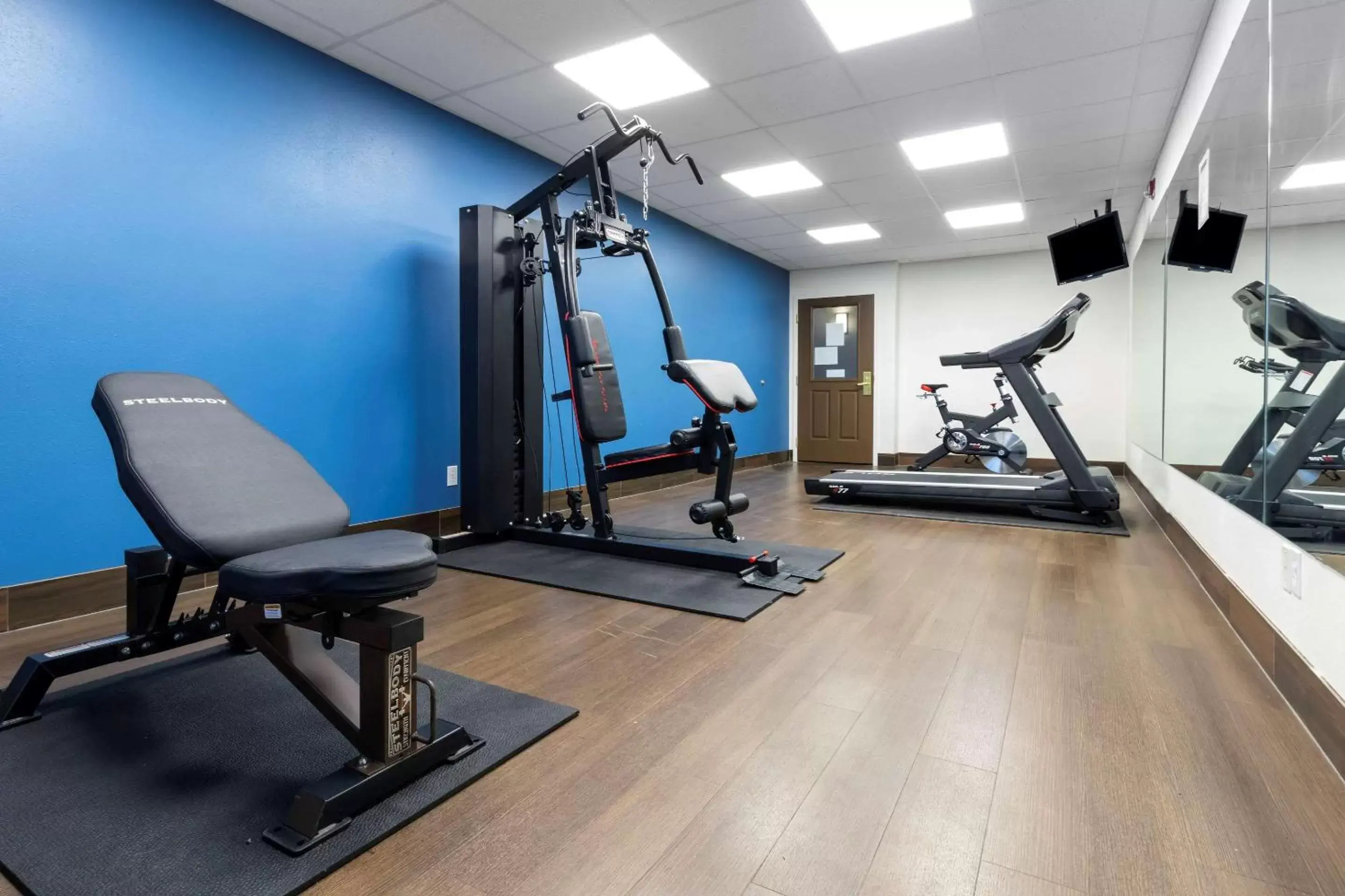 Spa and wellness centre/facilities, Fitness Center/Facilities in Comfort Inn Lethbridge