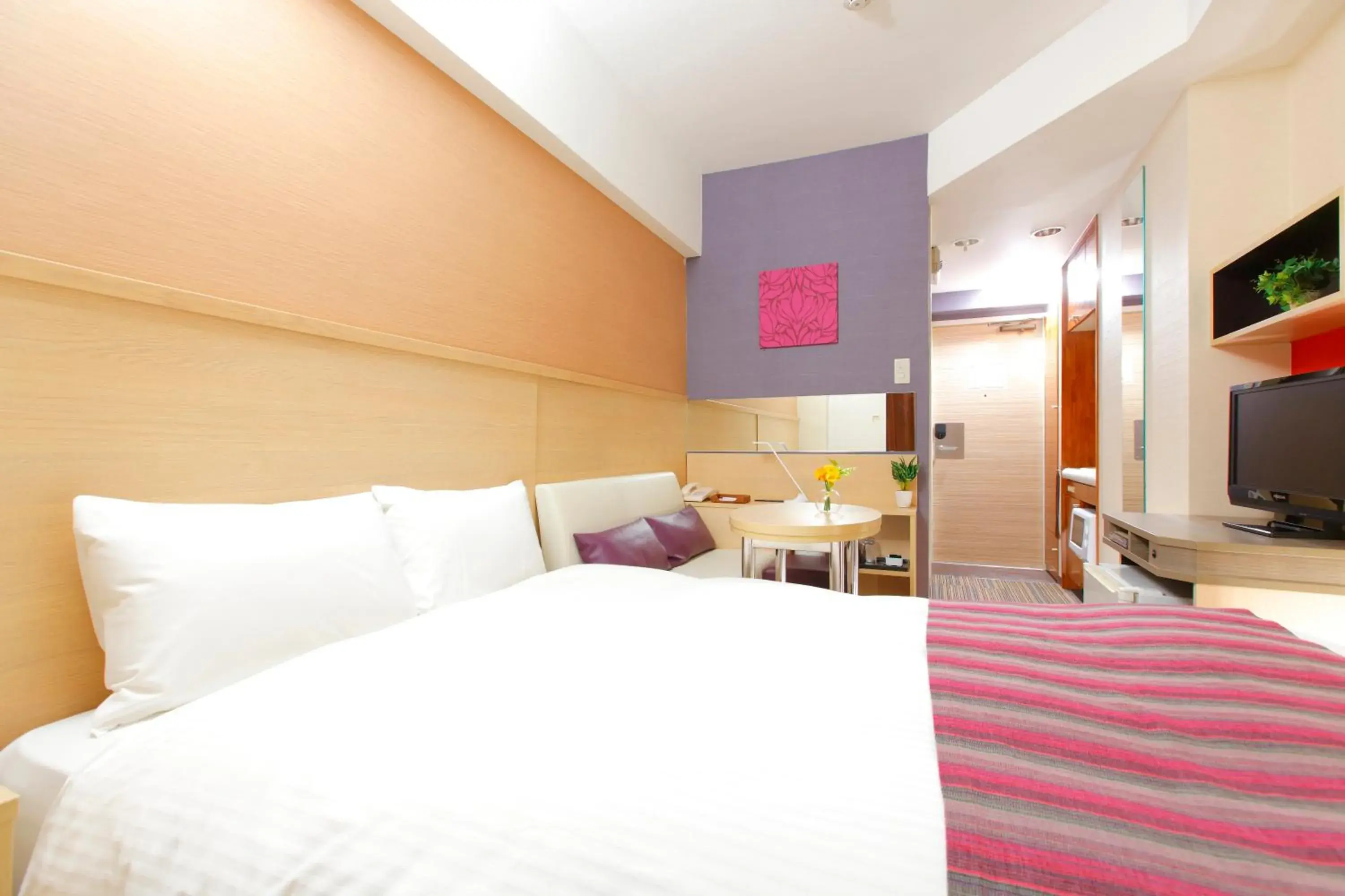 Superior Double Room with Small Double Bed - single occupancy - House Keeping is Optional with Additional Cost - Non-Smoking in Hotel Mystays Asakusa