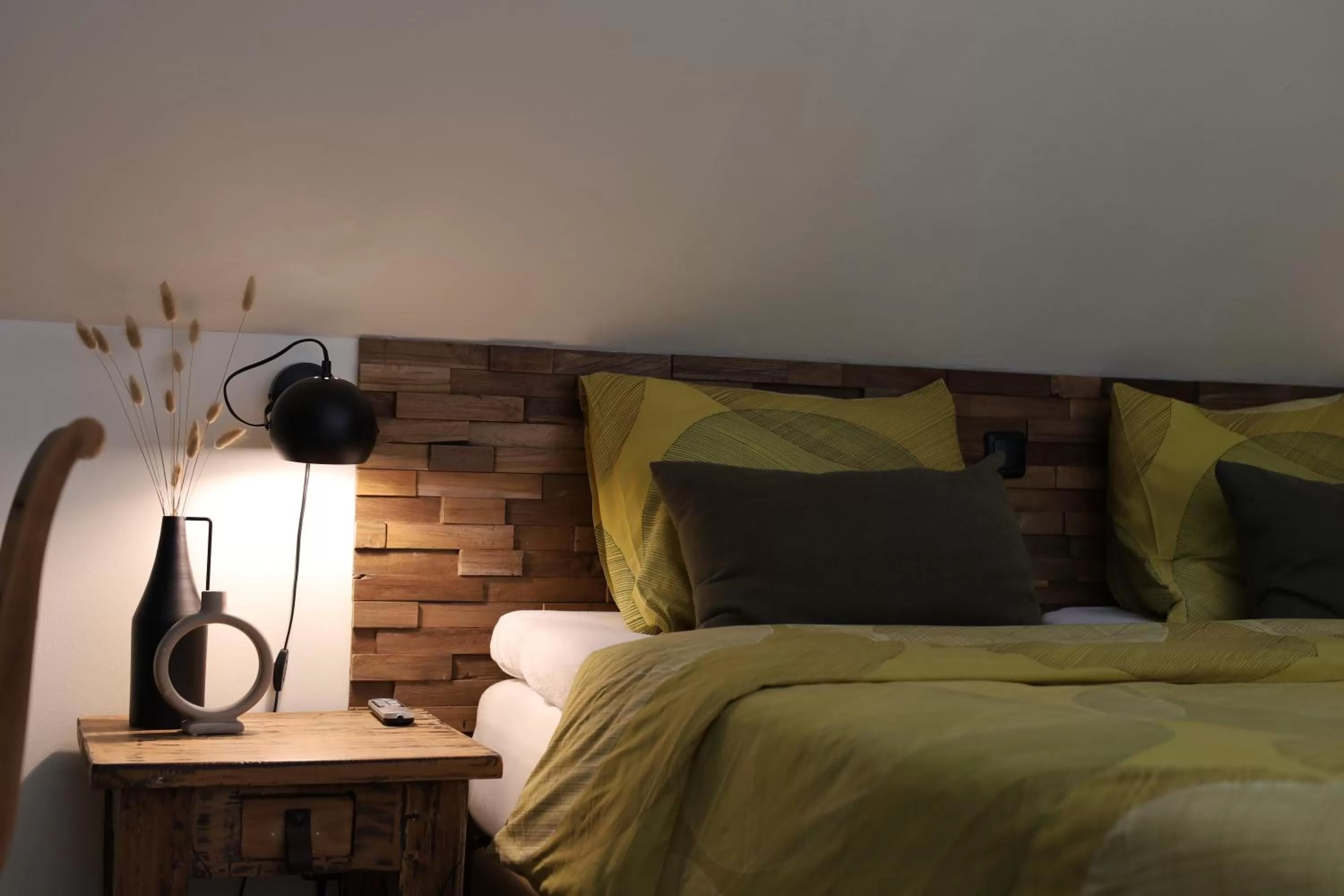 Bed in Thús yn Hantum met optioneel Hottub